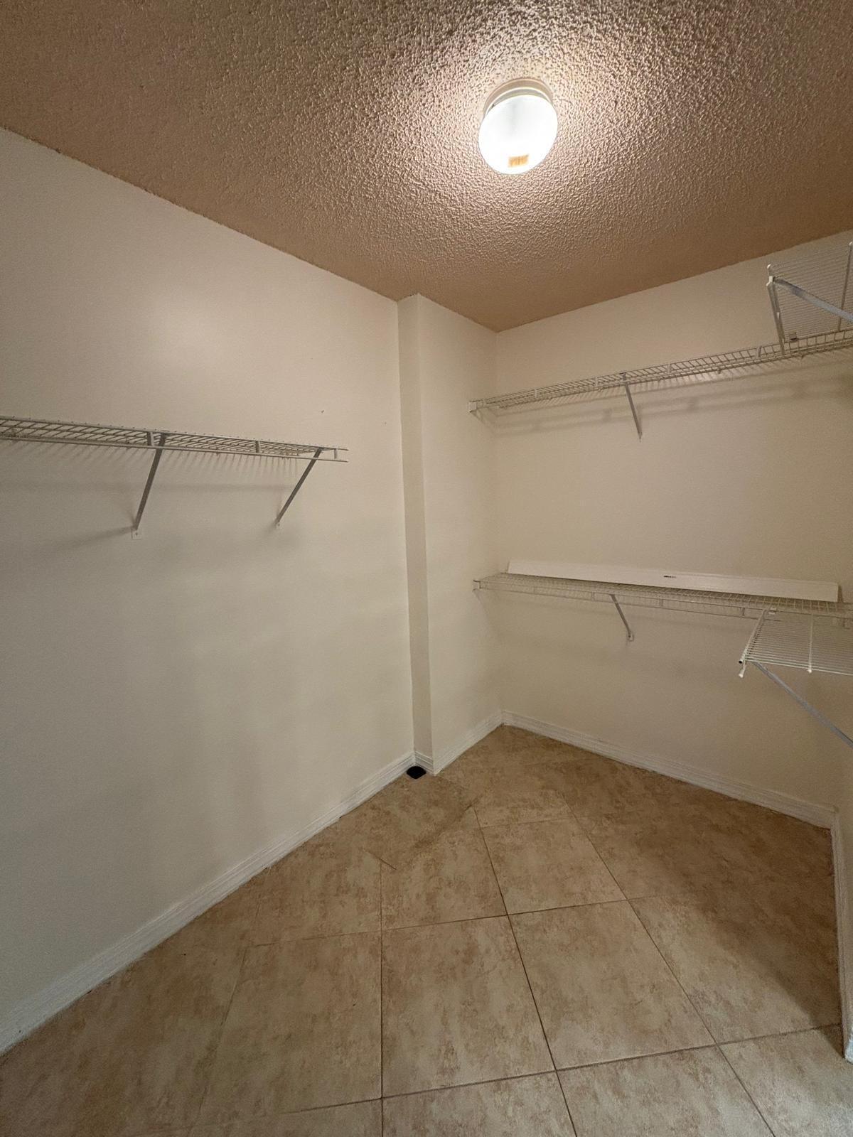 TRENT CONDOMINIUM H - Residential Lease