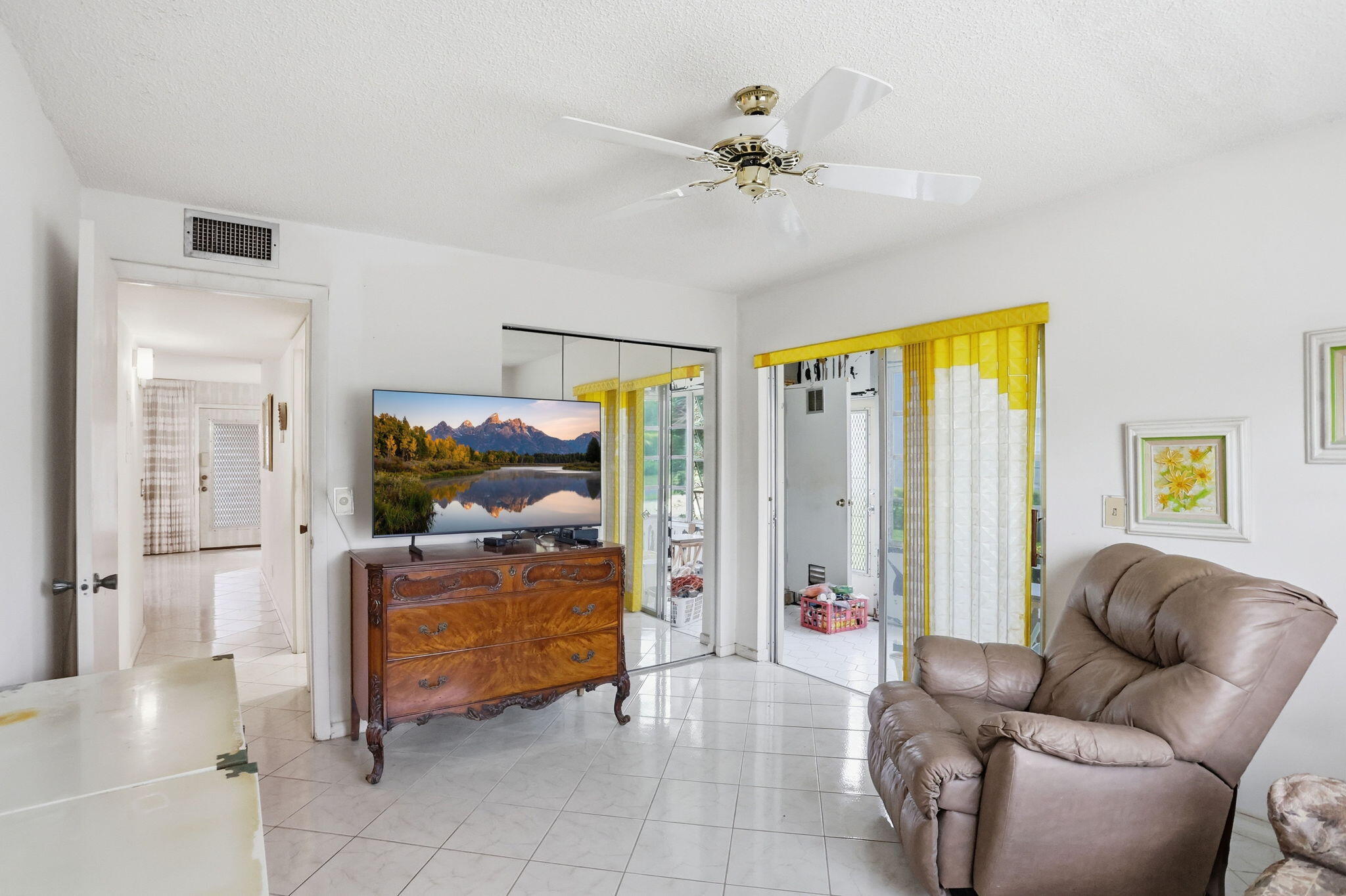 KINGS POINT FLANDERS CONDOS - Residential