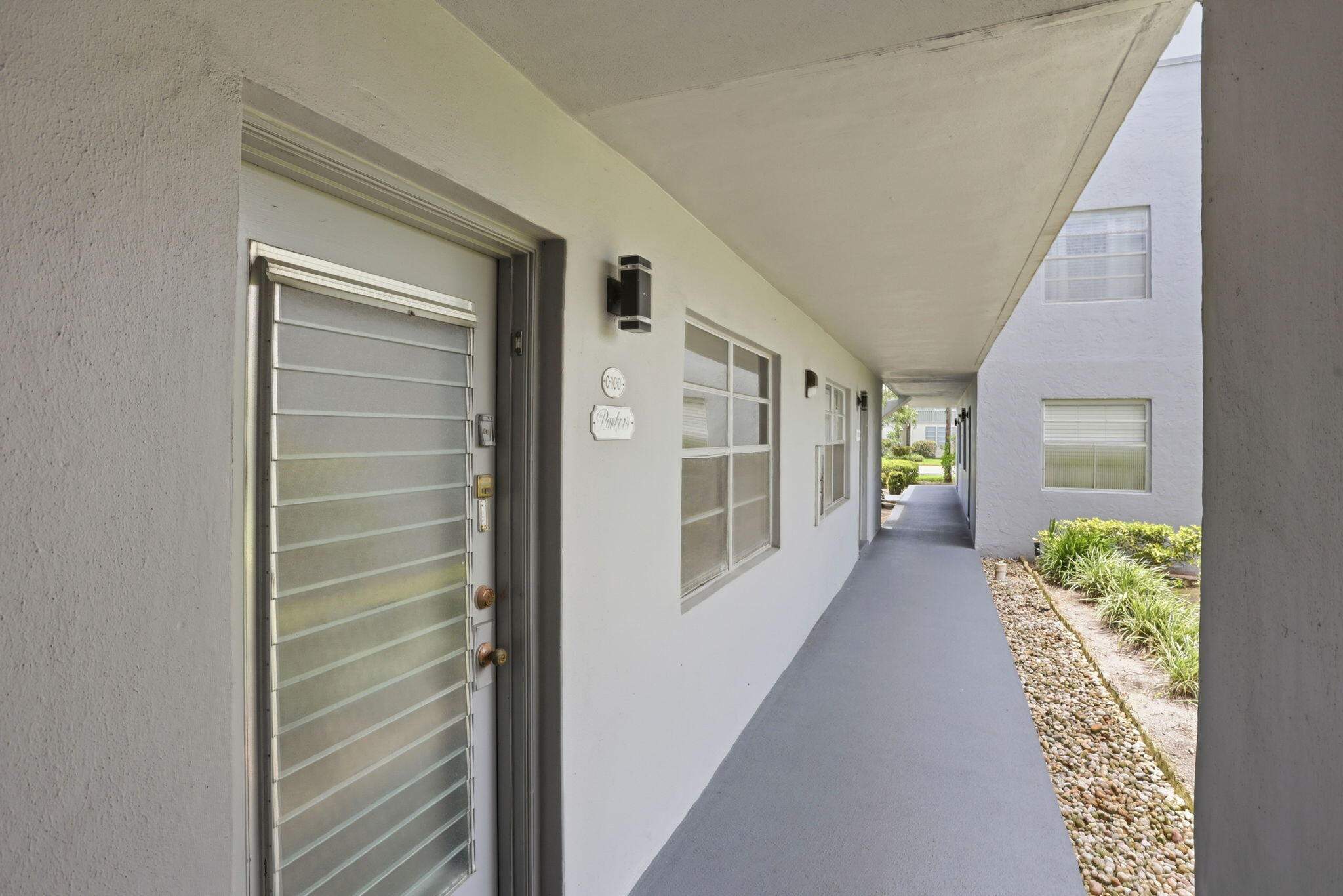 Ready to be upgraded into your style for a price that makes it easy. Exceptional community of Kings Point with so many things to do. 4 quests spots right outside your door. More than happy to show it to you anytime.