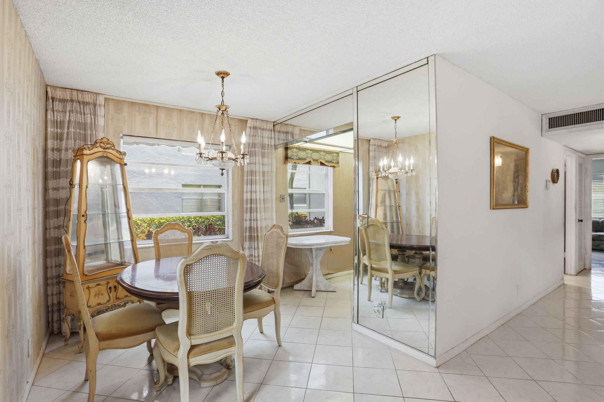 KINGS POINT FLANDERS CONDOS - Residential