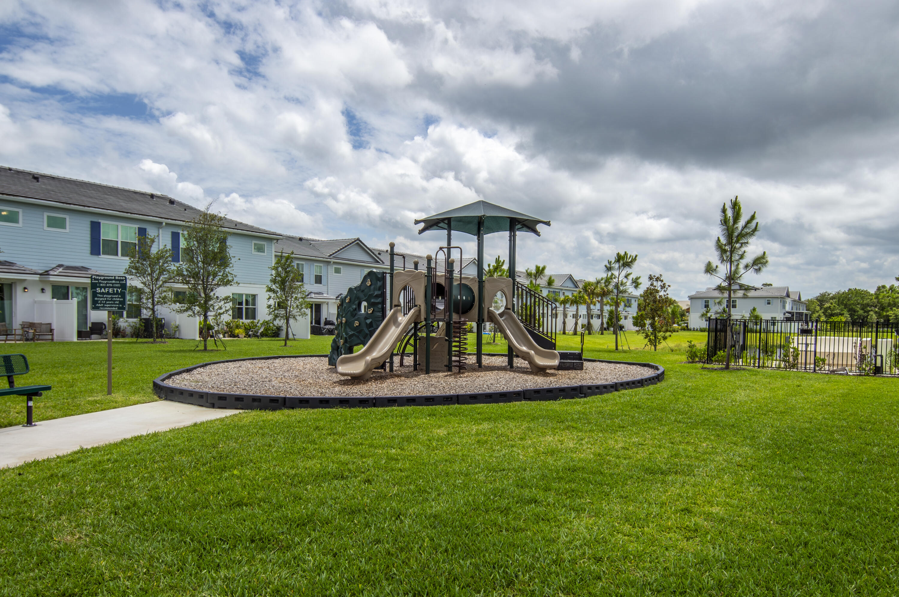 SALERNO RESERVE AT SHOWCASE PUD PHASE 2 - Residential Lease