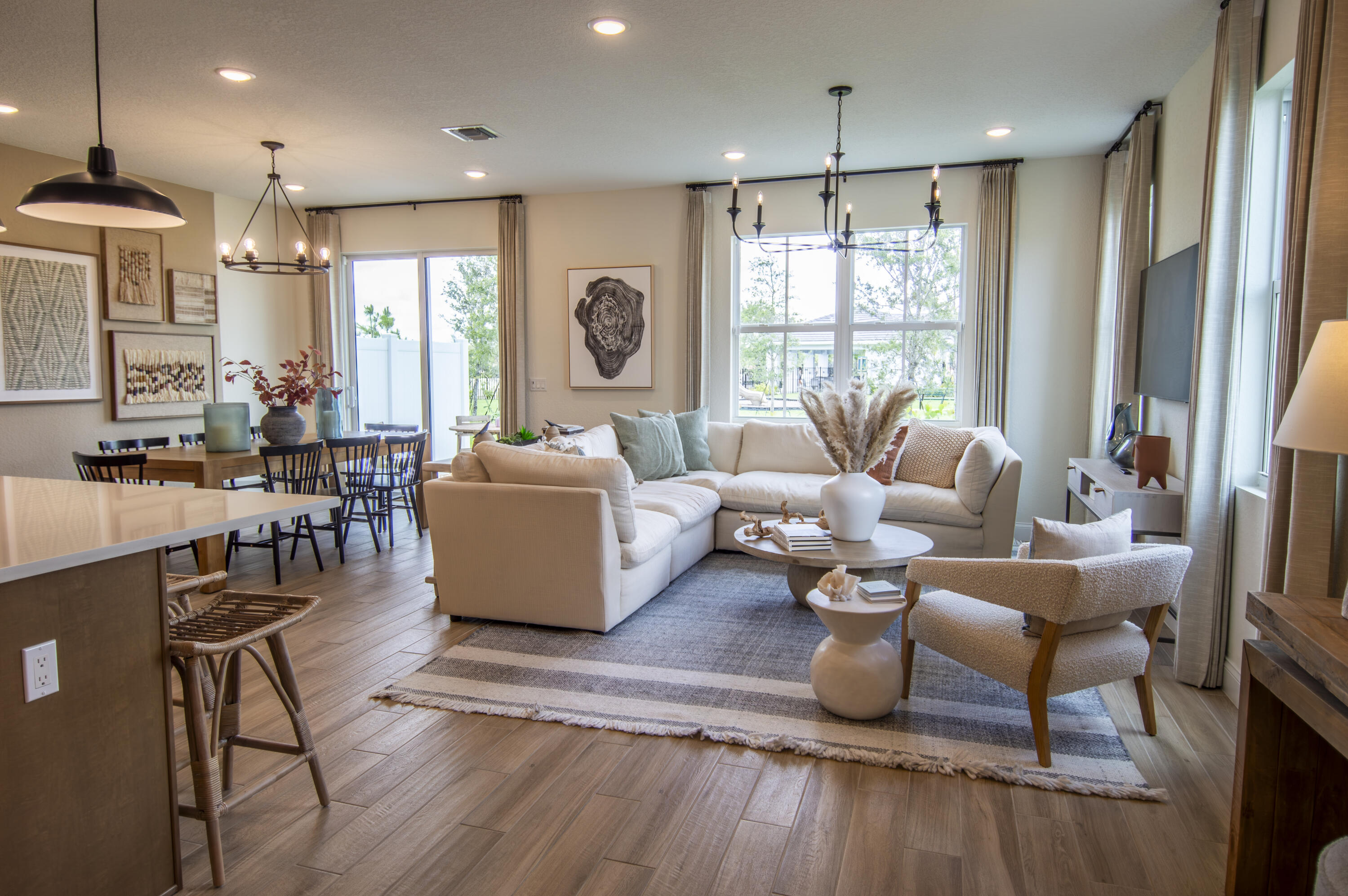 SALERNO RESERVE AT SHOWCASE PUD PHASE 2 - Residential Lease