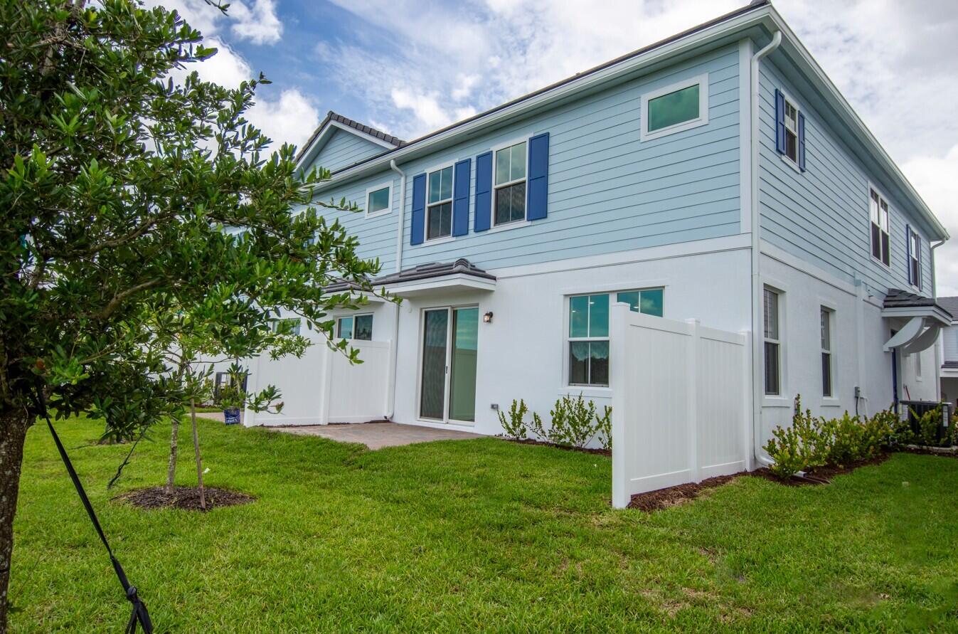 SALERNO RESERVE AT SHOWCASE PUD PHASE 2 - Residential Lease
