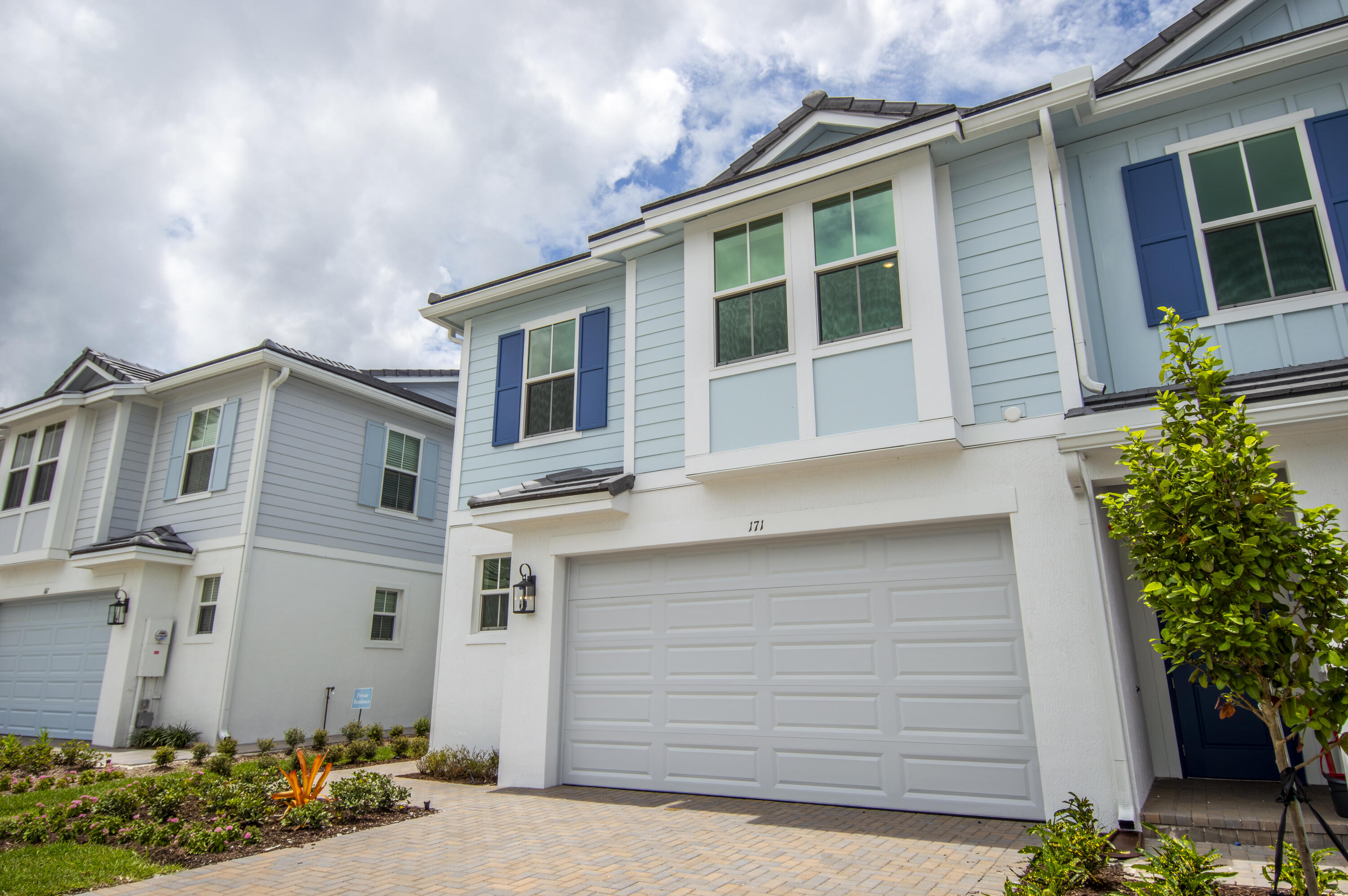 SALERNO RESERVE AT SHOWCASE PUD PHASE 2 - Residential Lease