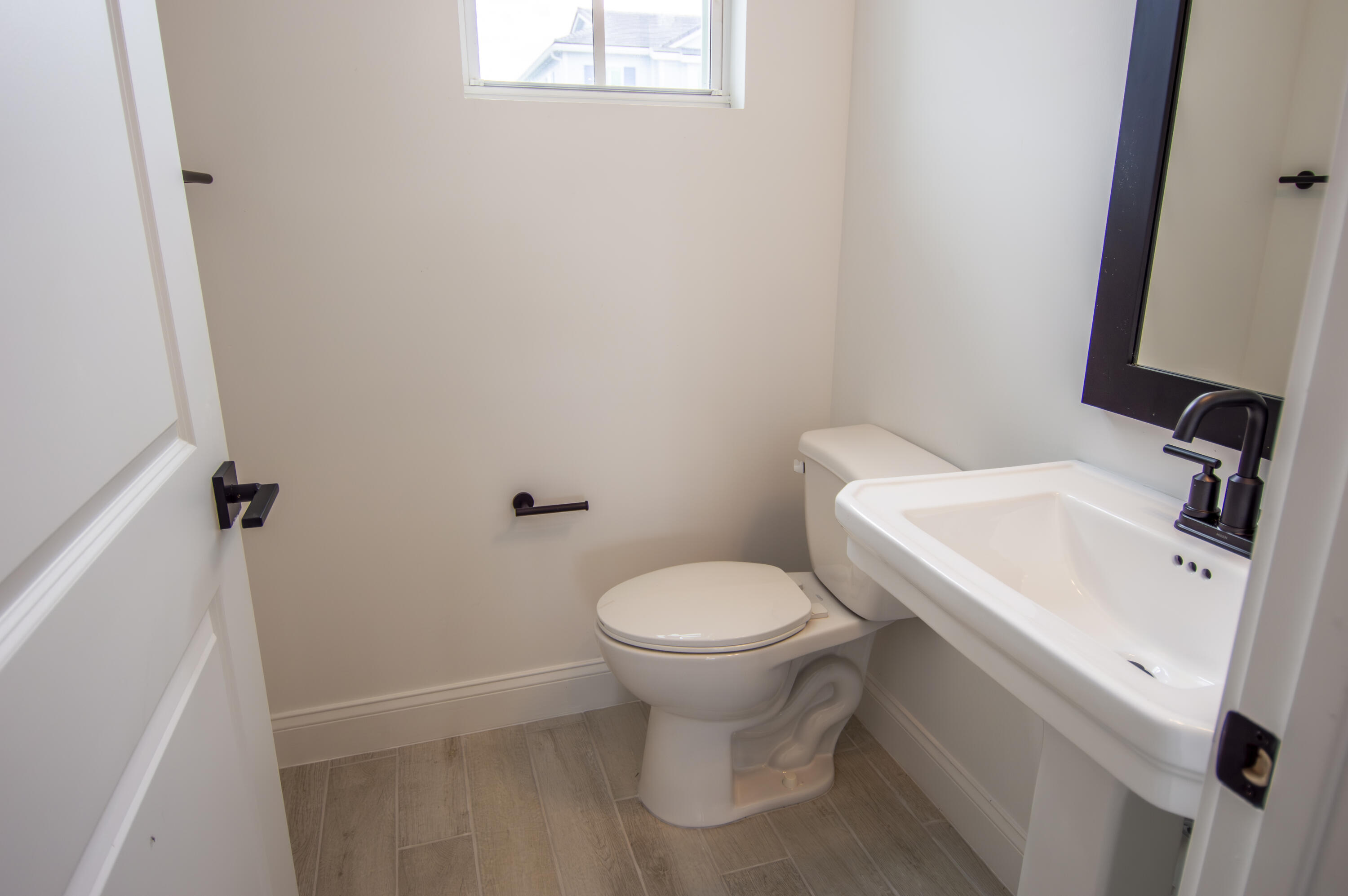 SALERNO RESERVE AT SHOWCASE PUD PHASE 2 - Residential Lease