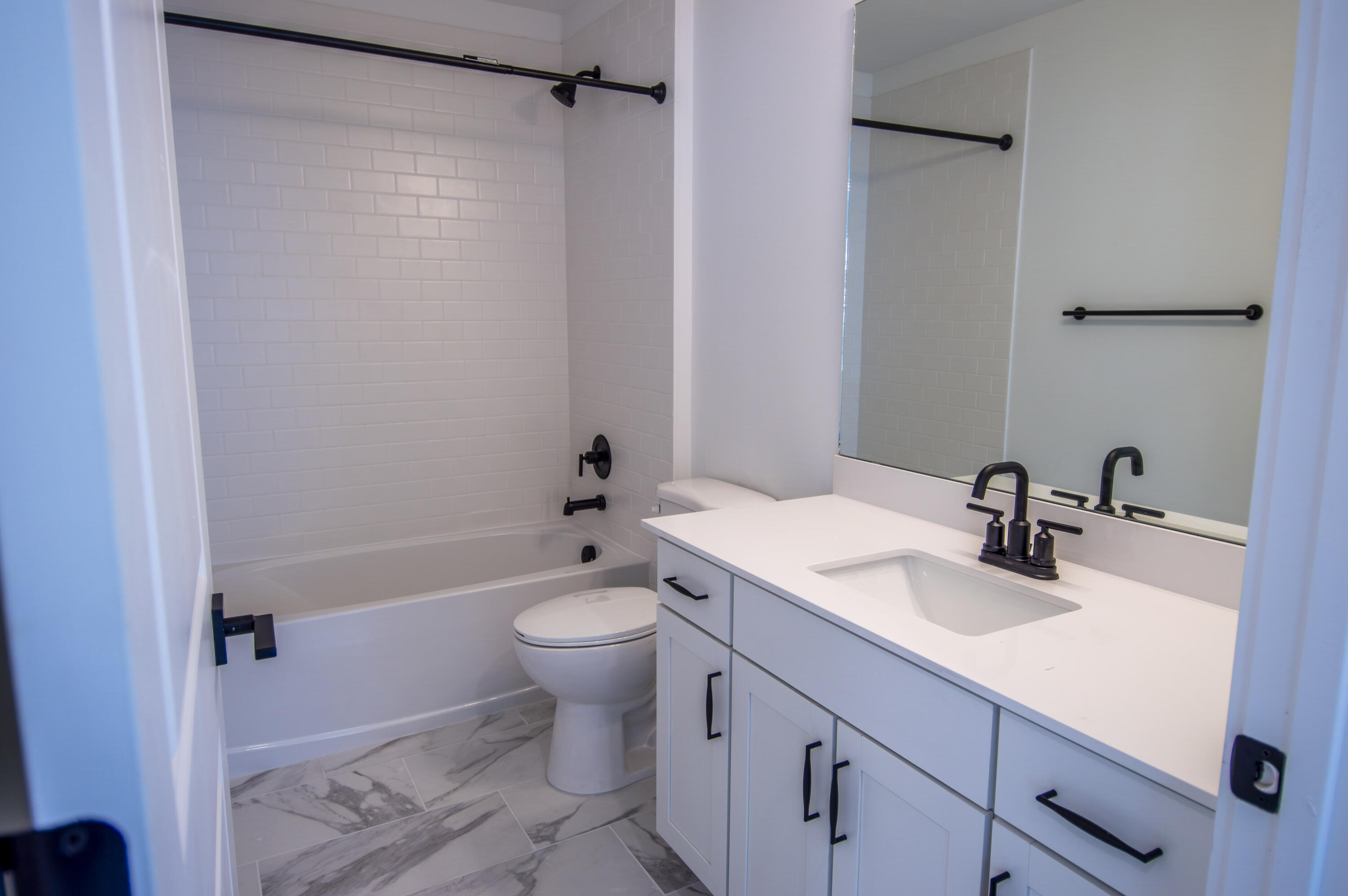 SALERNO RESERVE AT SHOWCASE PUD PHASE 2 - Residential Lease