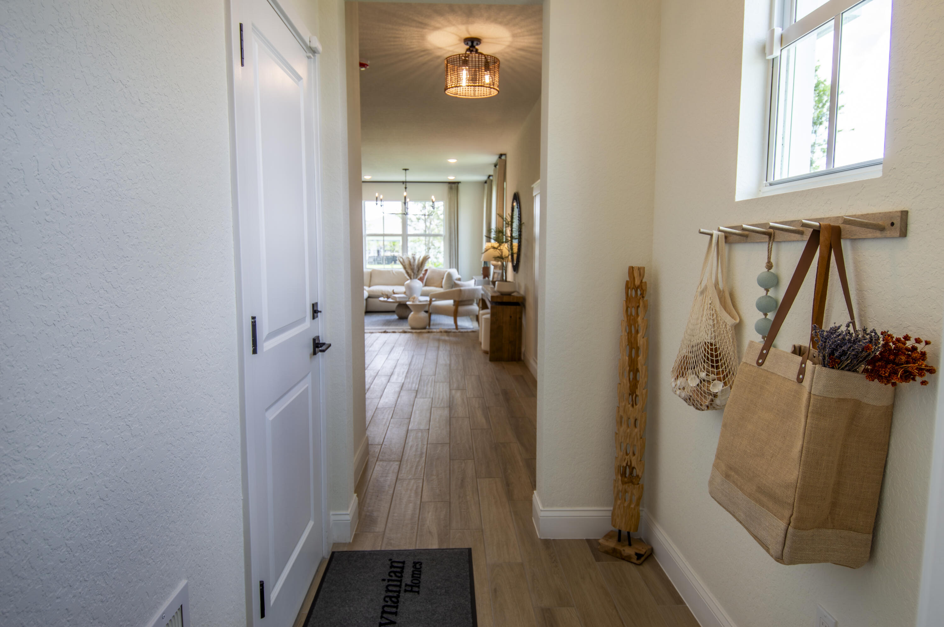 SALERNO RESERVE AT SHOWCASE PUD PHASE 2 - Residential Lease