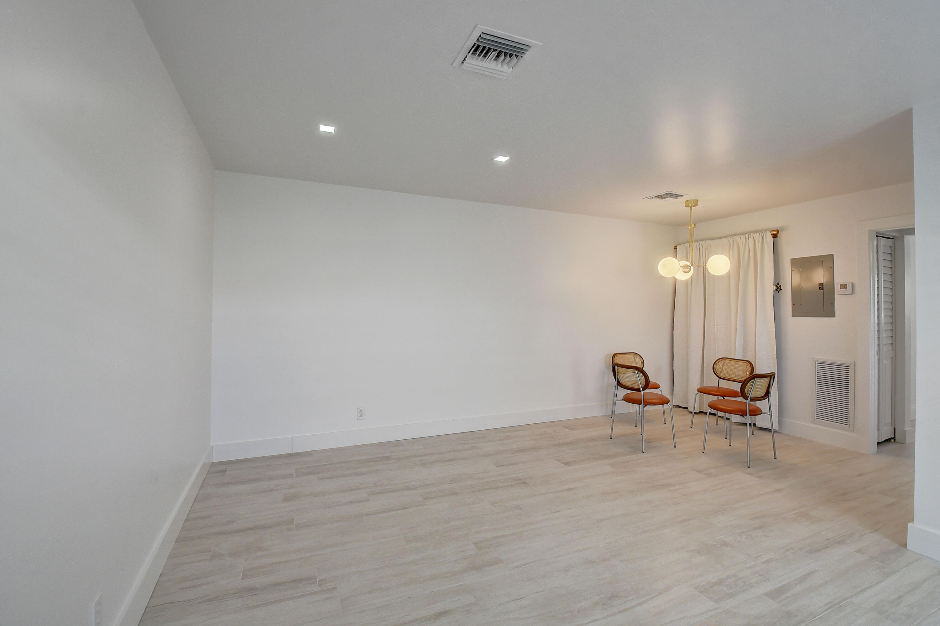 LAKE WORTH TOWN OF - Residential Income