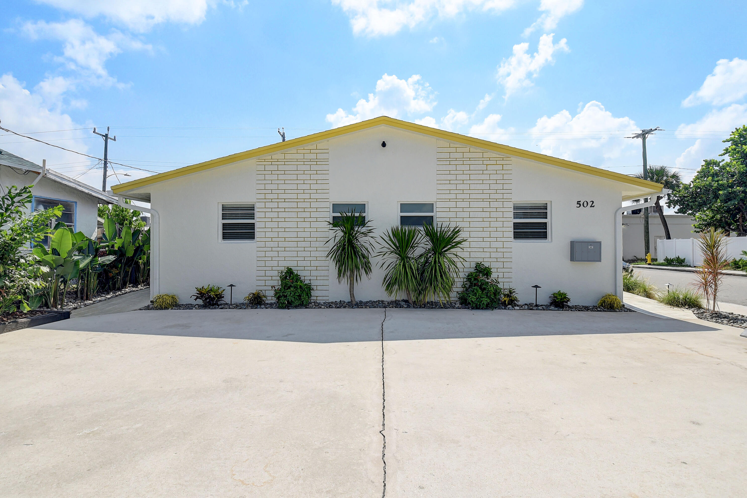 LAKE WORTH TOWN OF - Residential Income