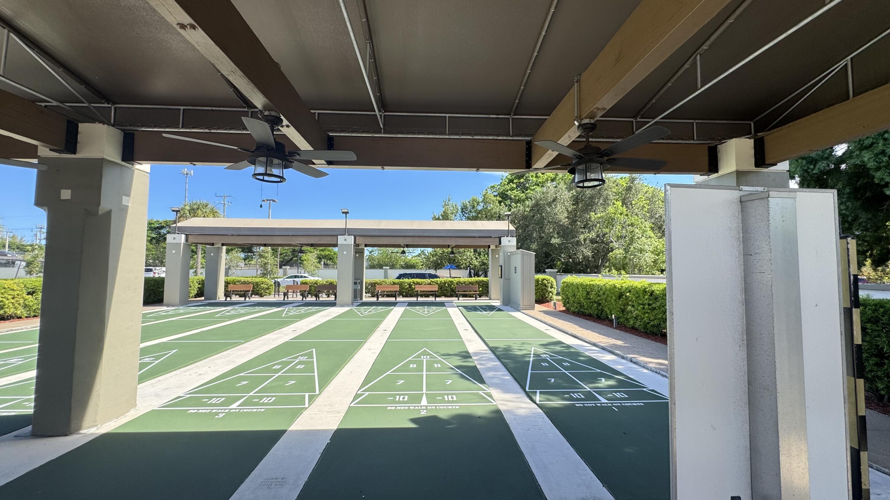 ELEUTHERA VILLAGE E CONDO - Residential