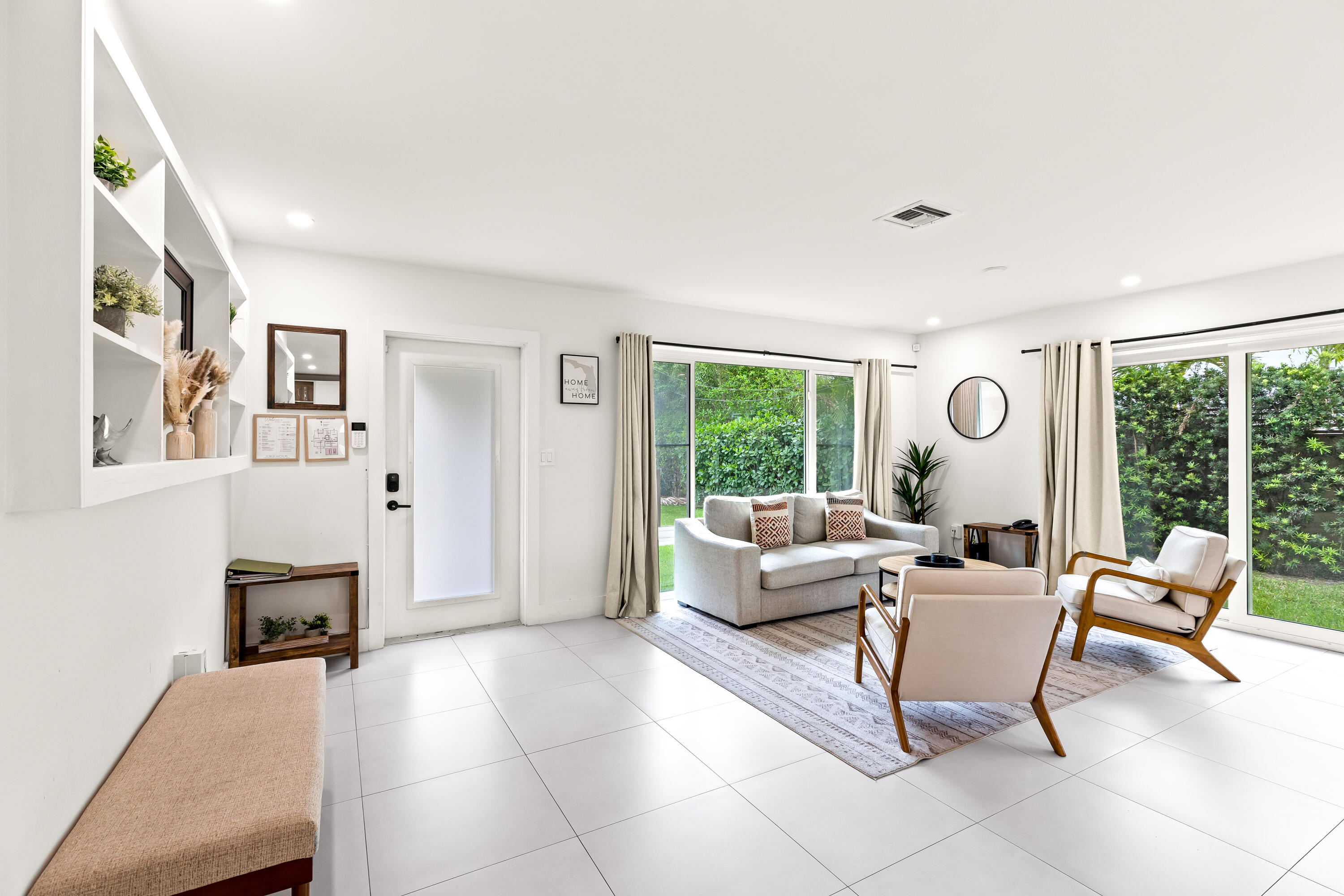 MIDDLE RIVER MANOR - Residential