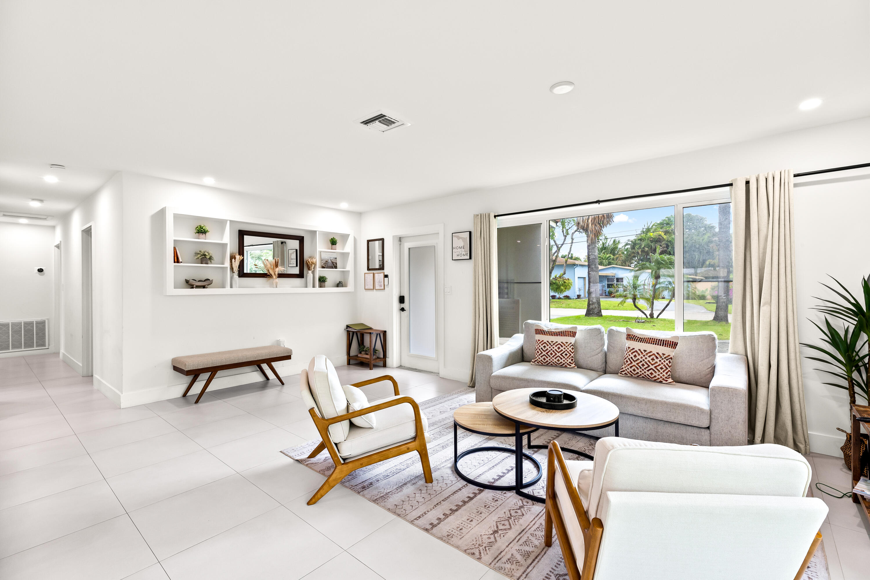 MIDDLE RIVER MANOR - Residential