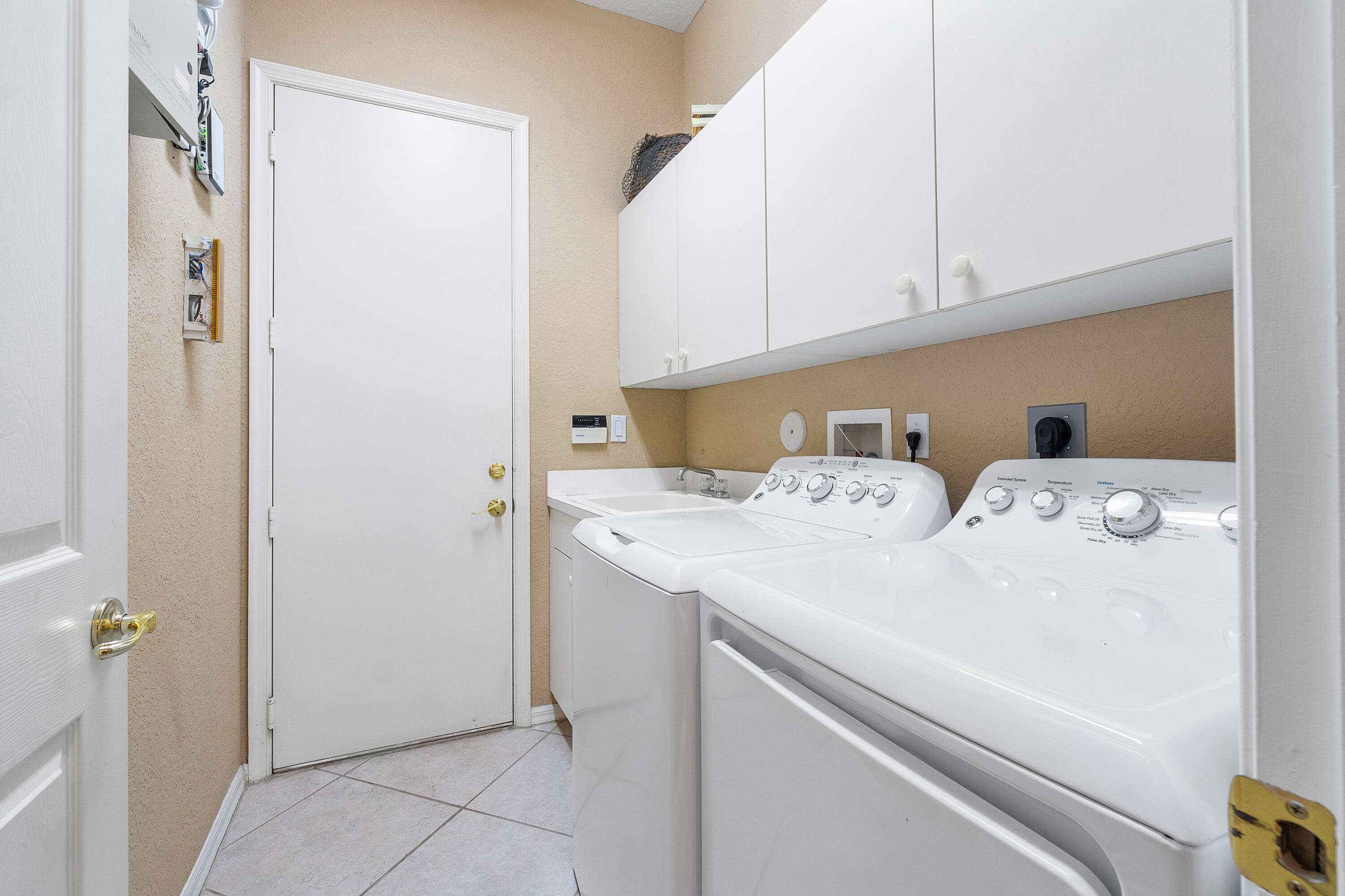 ISLES AT WELLINGTON 2 - Residential