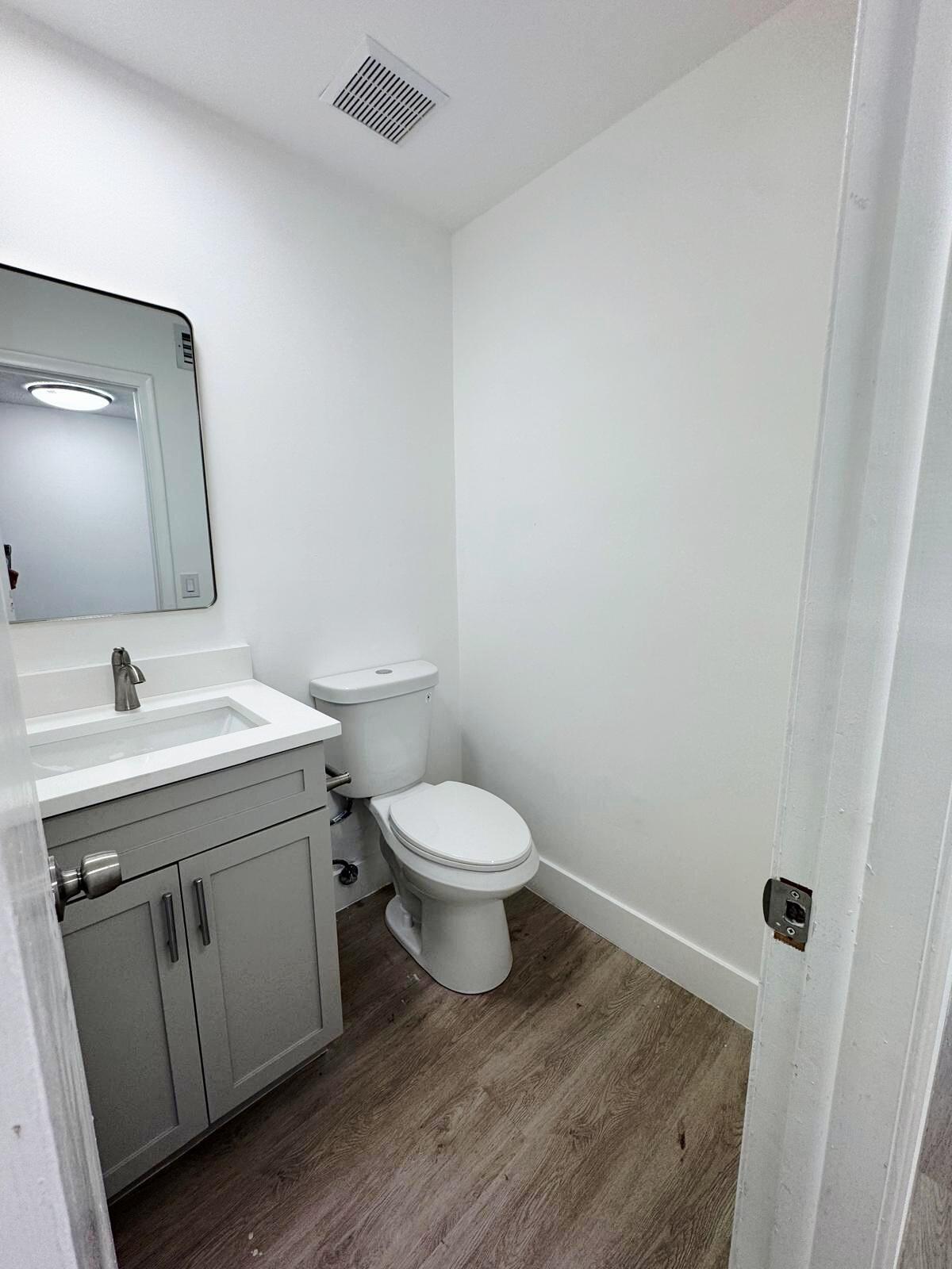 WOODSIDE ARMS CONDO - Residential