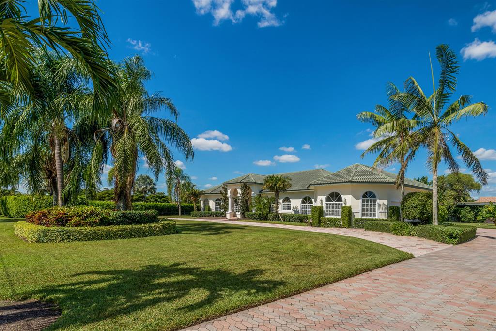 SADDLE TRAIL - Residential
