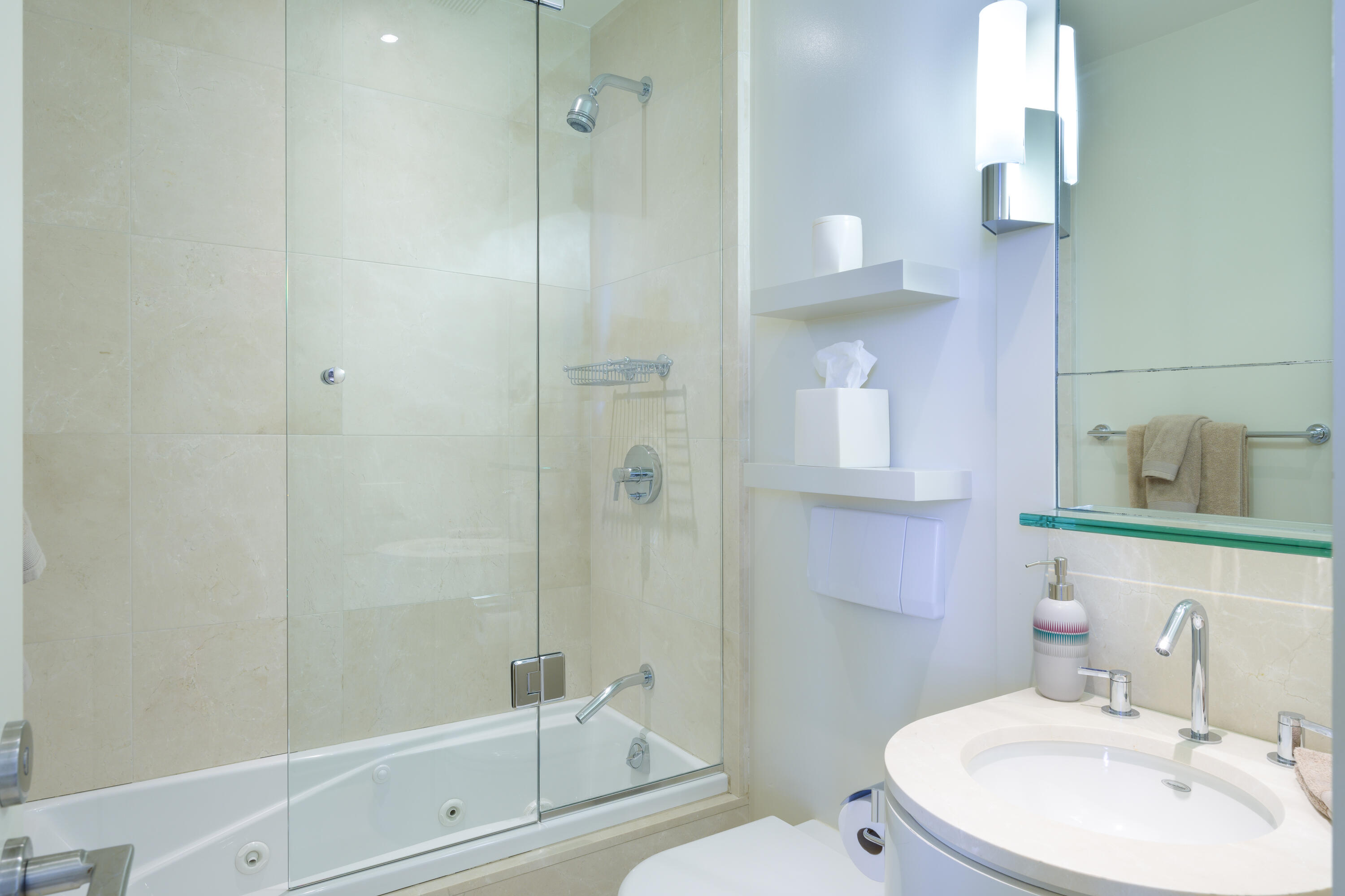 FOUR HUNDRED SO OCEAN BLVD CONDO - Residential