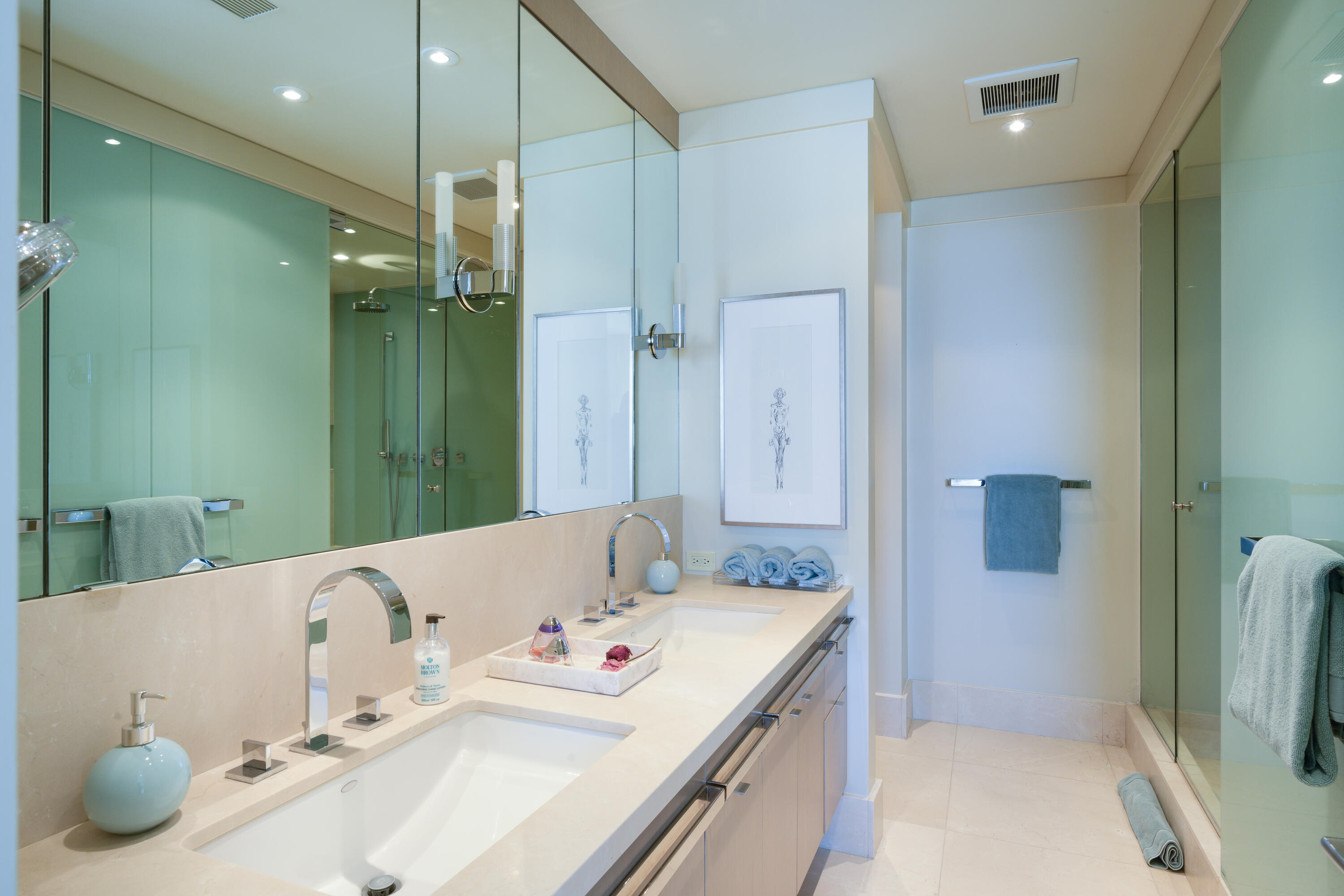 FOUR HUNDRED SO OCEAN BLVD CONDO - Residential