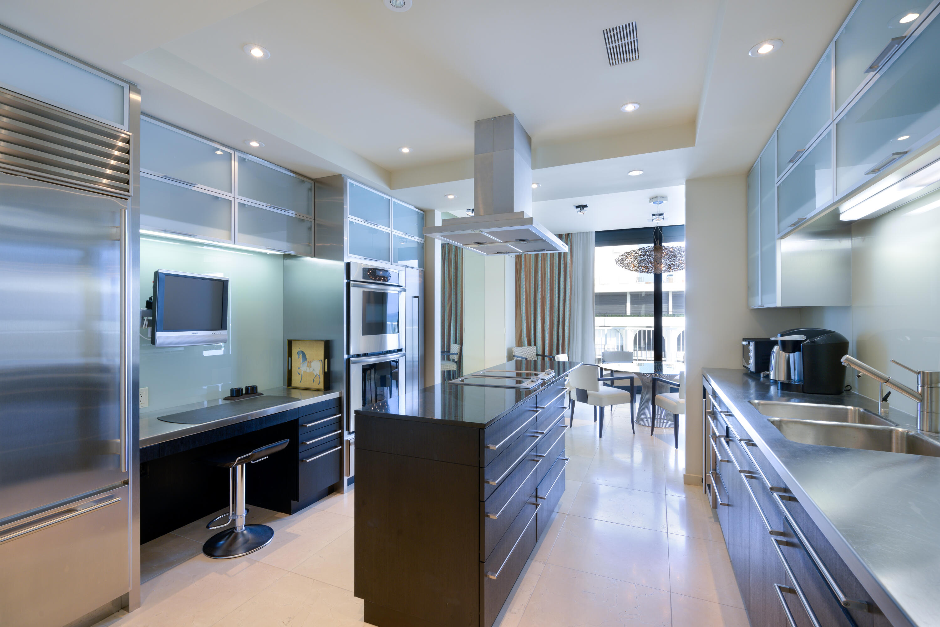 FOUR HUNDRED SO OCEAN BLVD CONDO - Residential