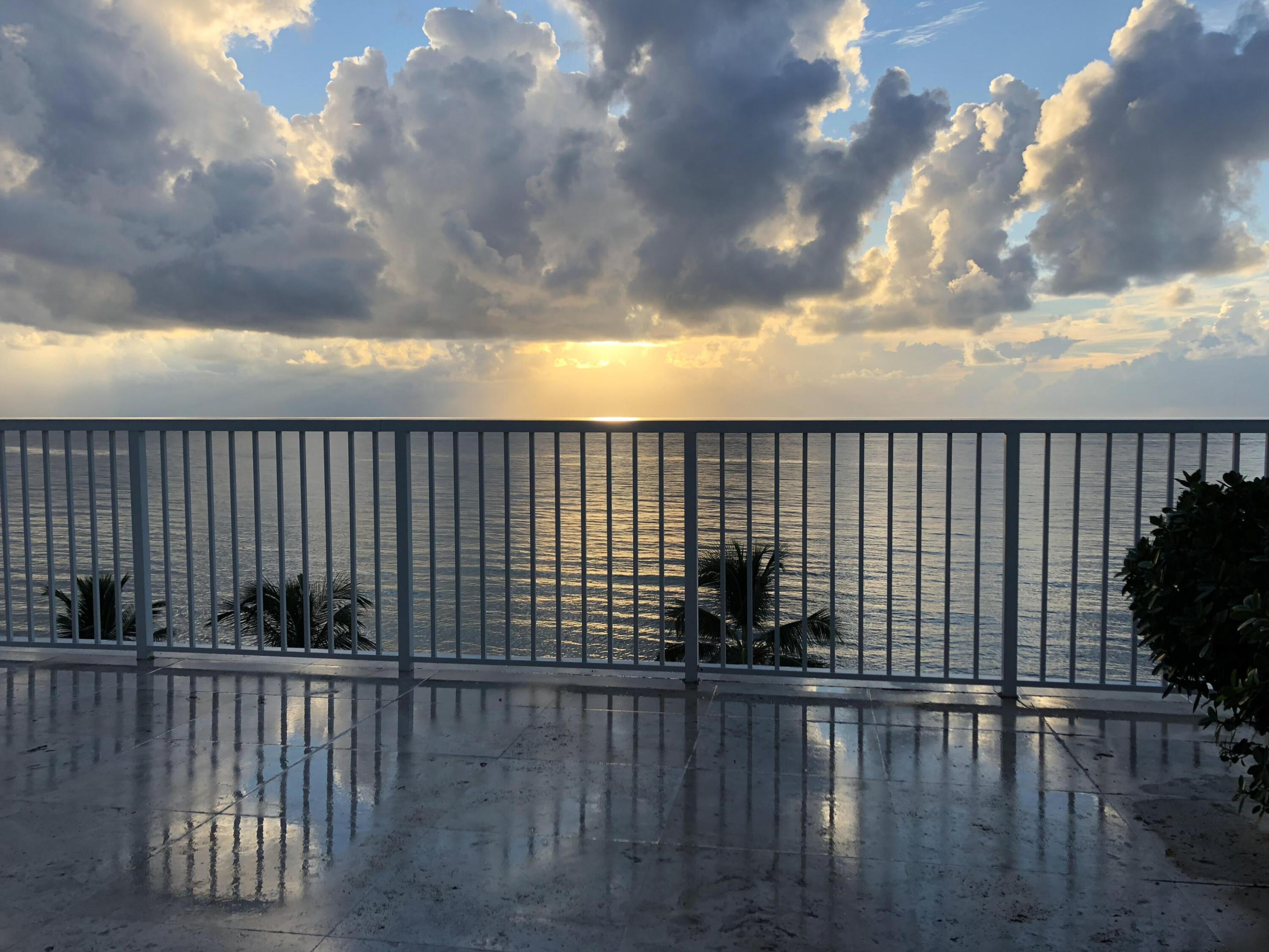 FOUR HUNDRED SO OCEAN BLVD CONDO - Residential