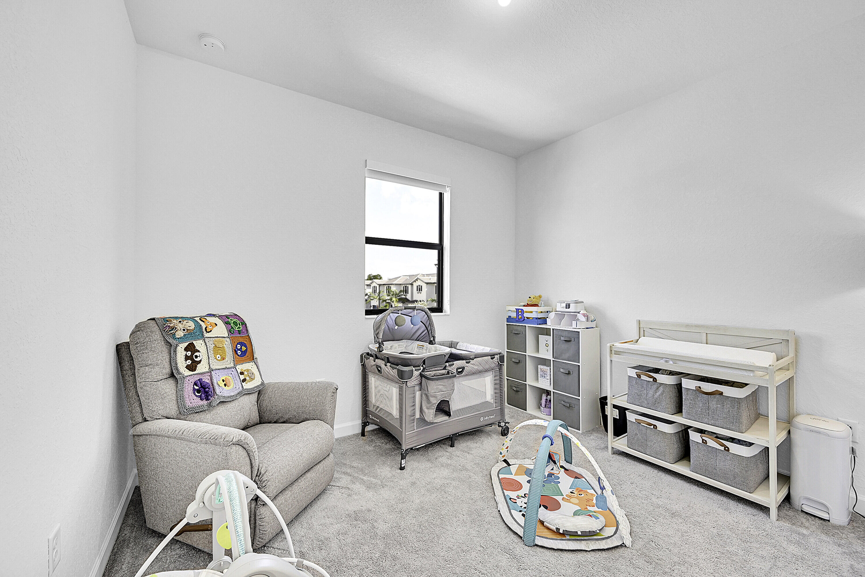VISTA LAGO - Residential
