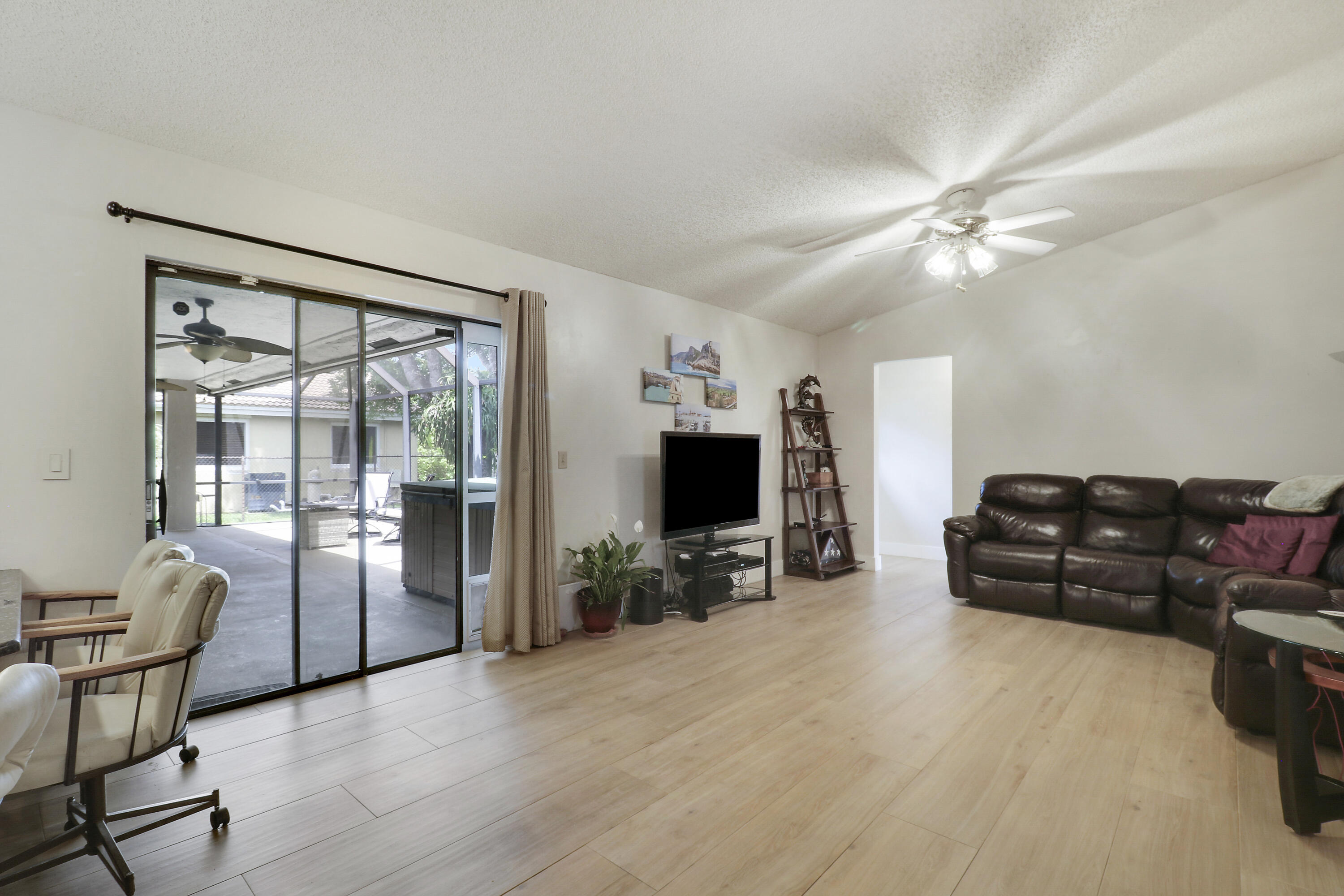 WAVERLY HUNDRED - Residential