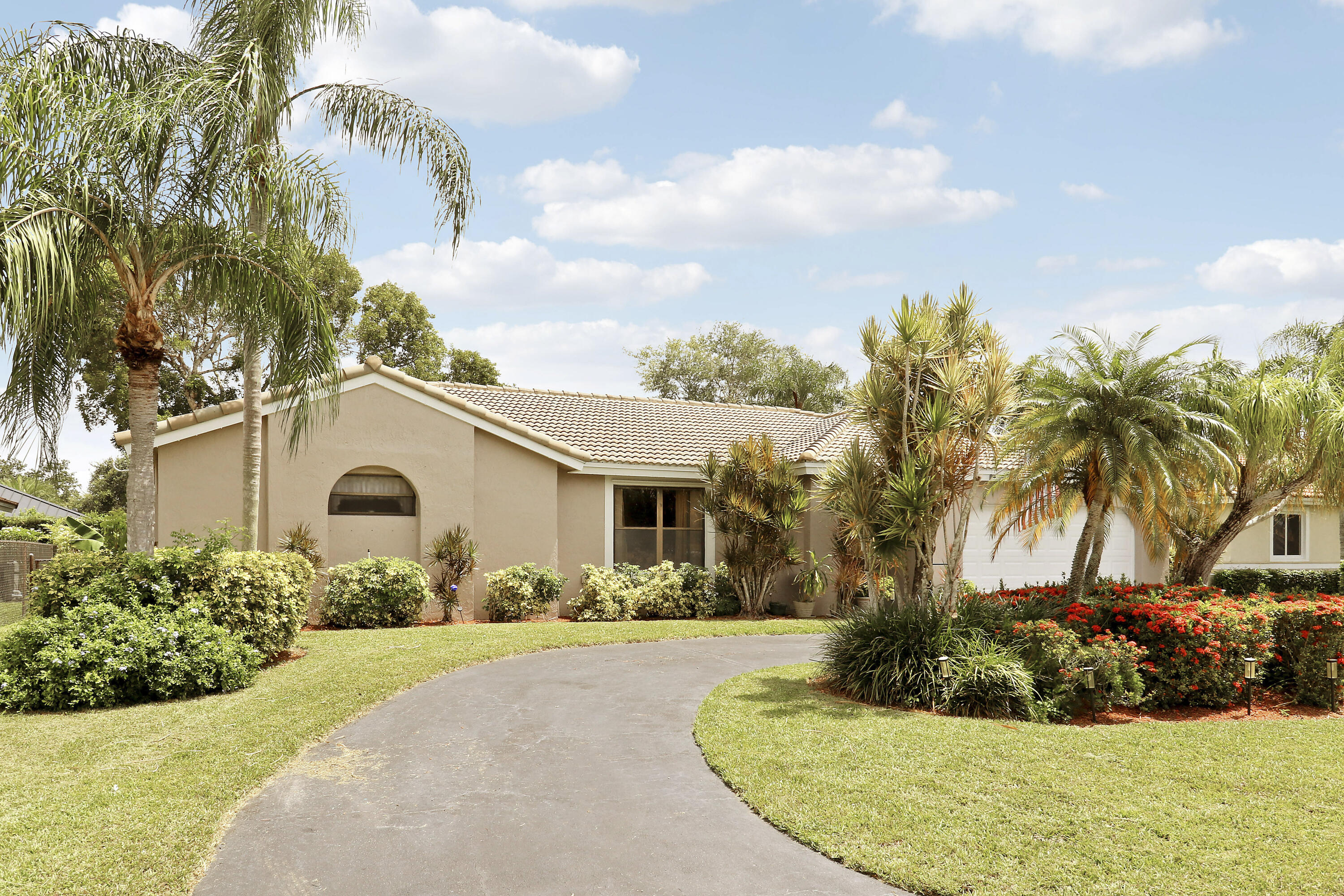 WAVERLY HUNDRED - Residential