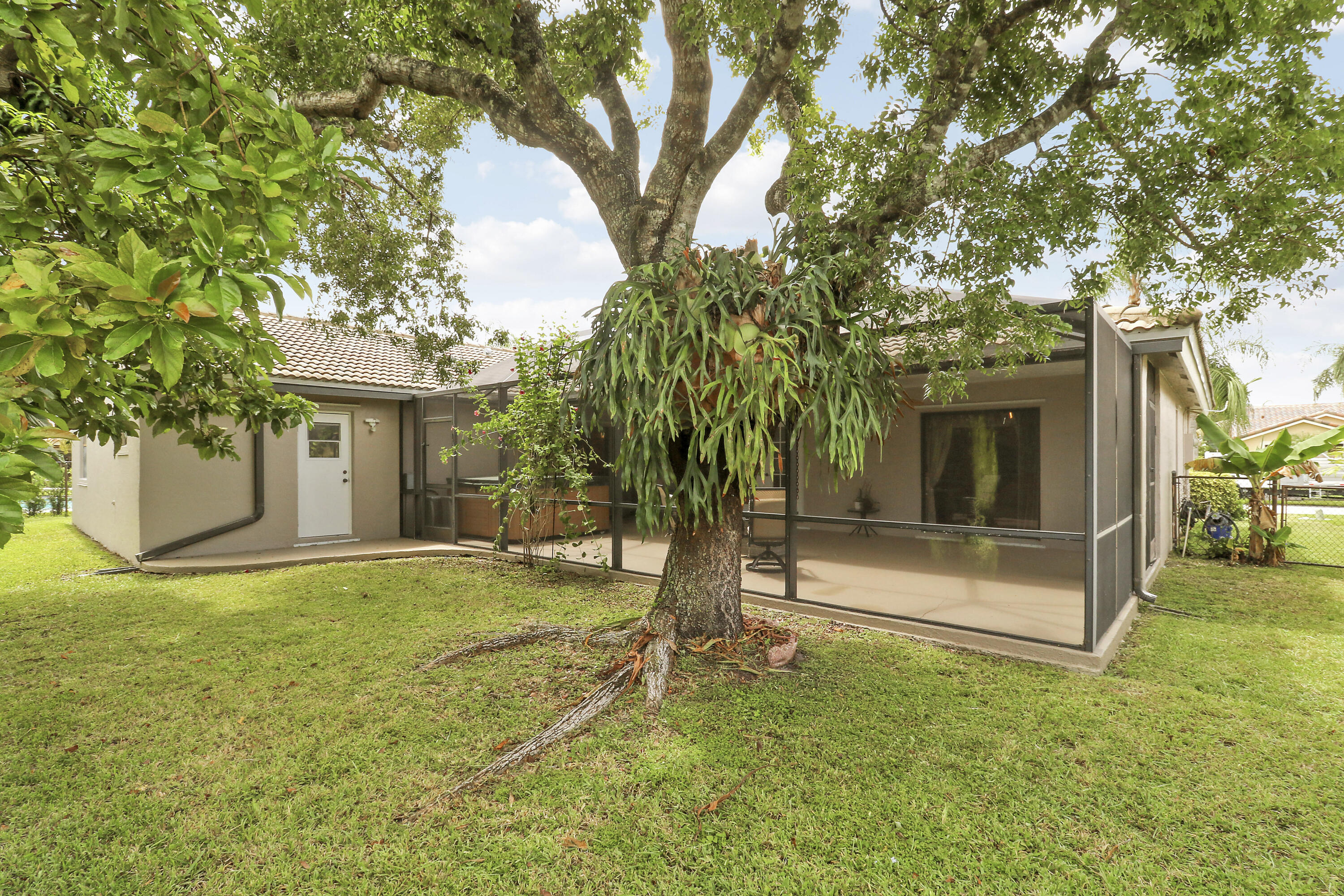 WAVERLY HUNDRED - Residential