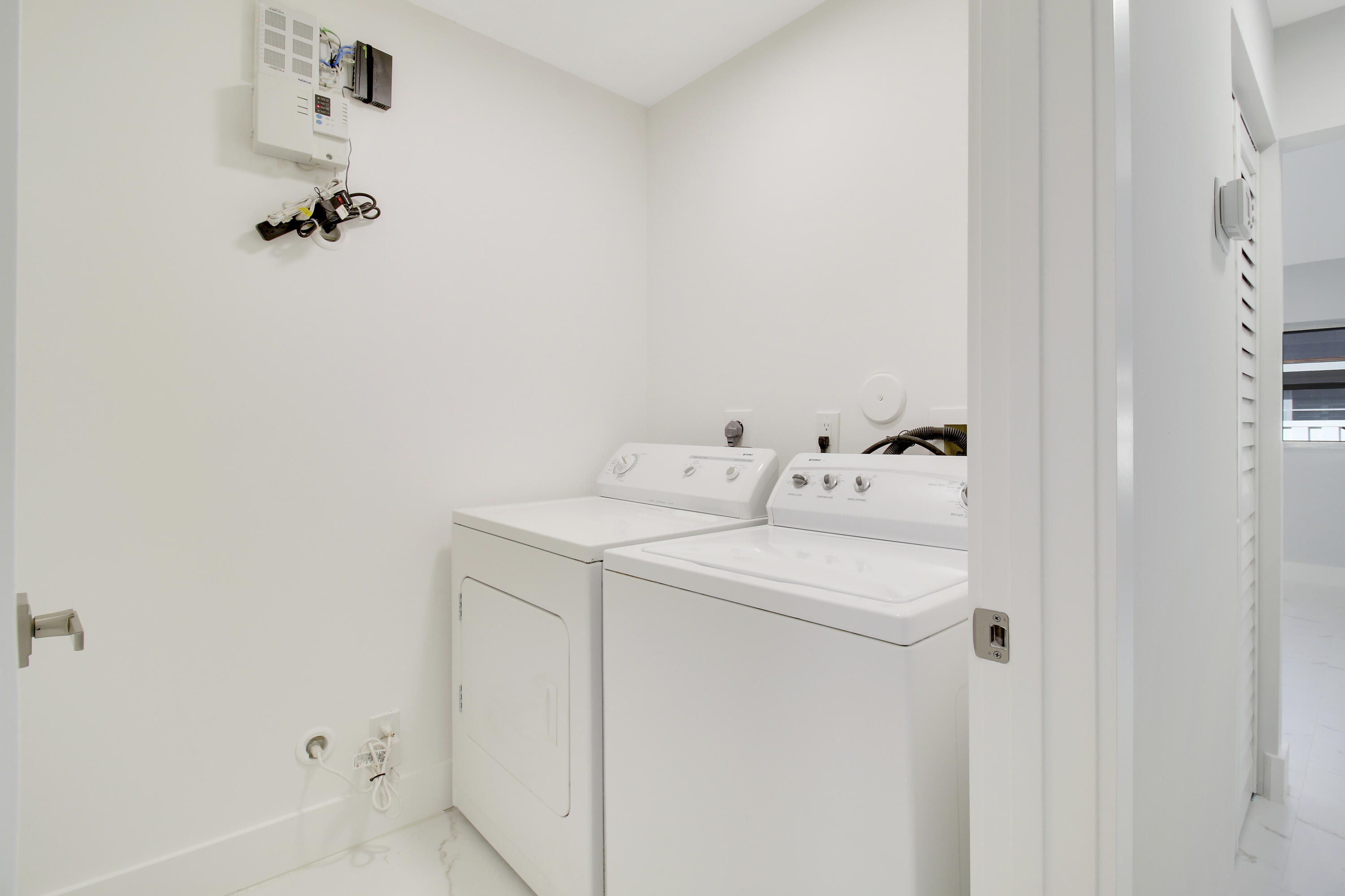 WHISPER WALK SEC C CONDO - Residential