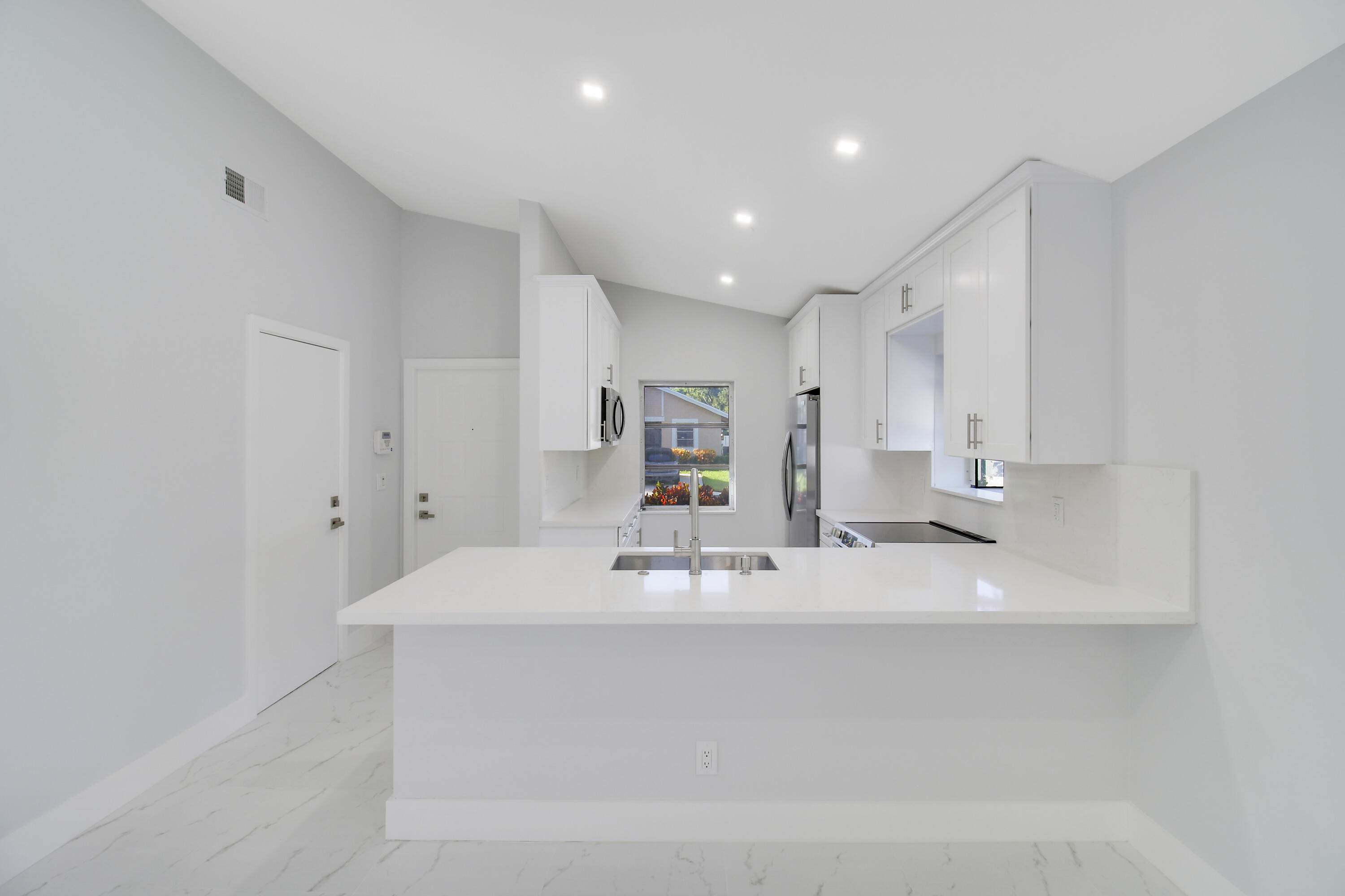 WHISPER WALK SEC C CONDO - Residential