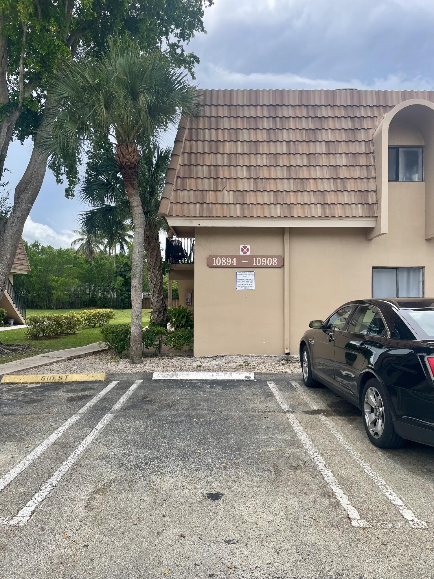CYPRESS CREEK VILLAS - Residential