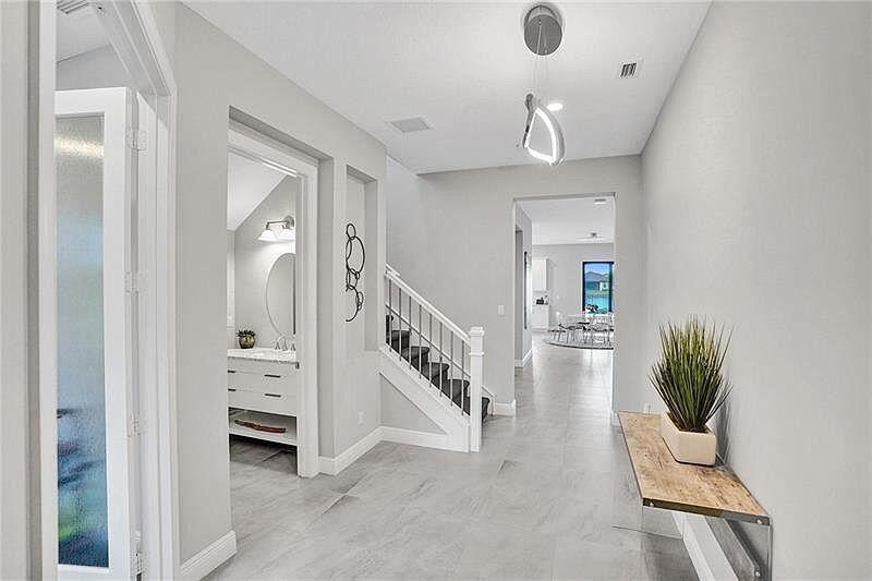 PARKLAND BAY - Residential Lease