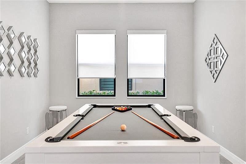 PARKLAND BAY - Residential Lease