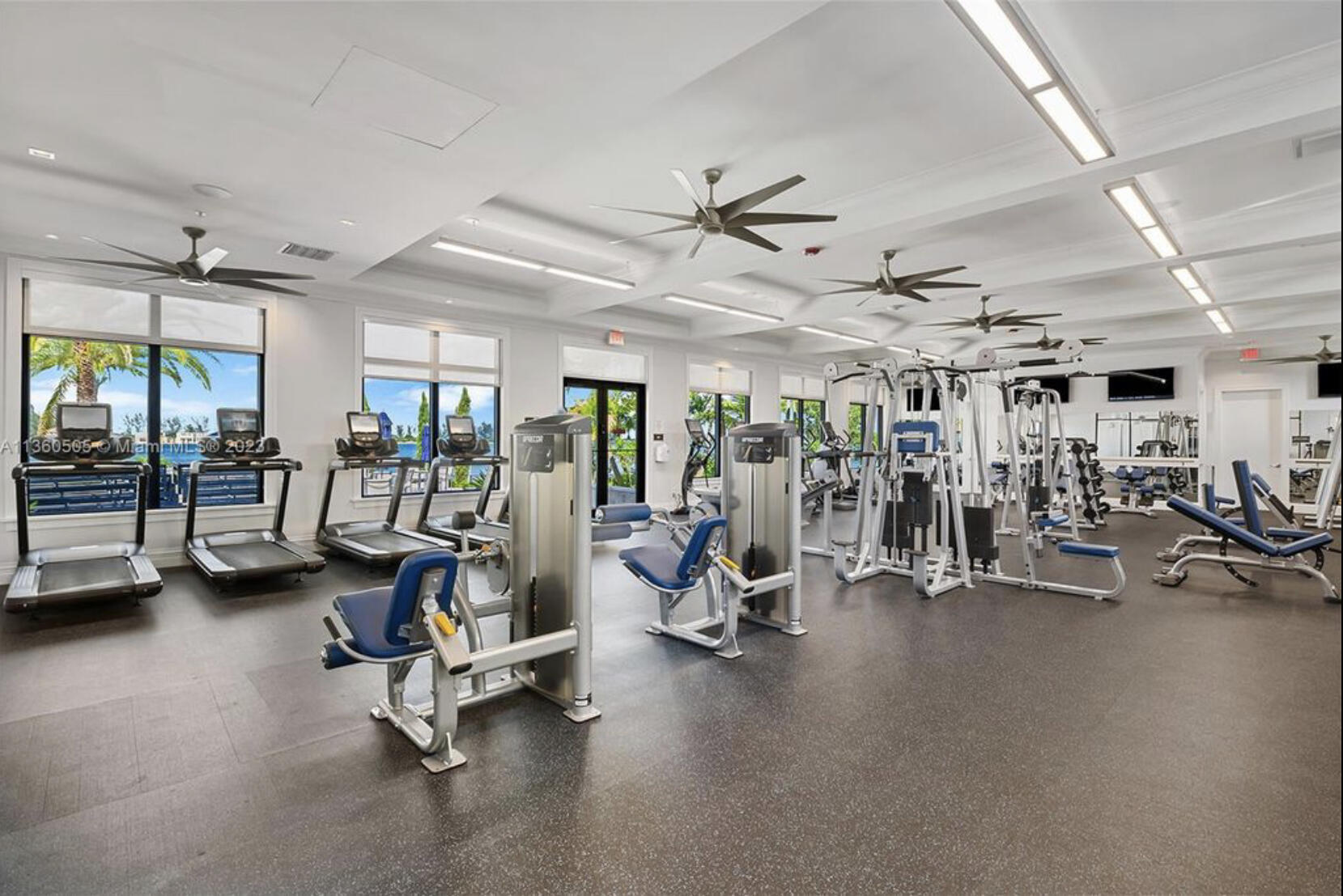 PARKLAND BAY - Residential Lease