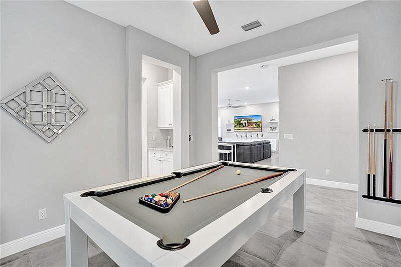 PARKLAND BAY - Residential Lease