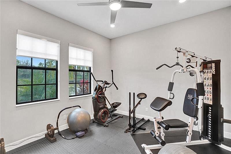 PARKLAND BAY - Residential Lease