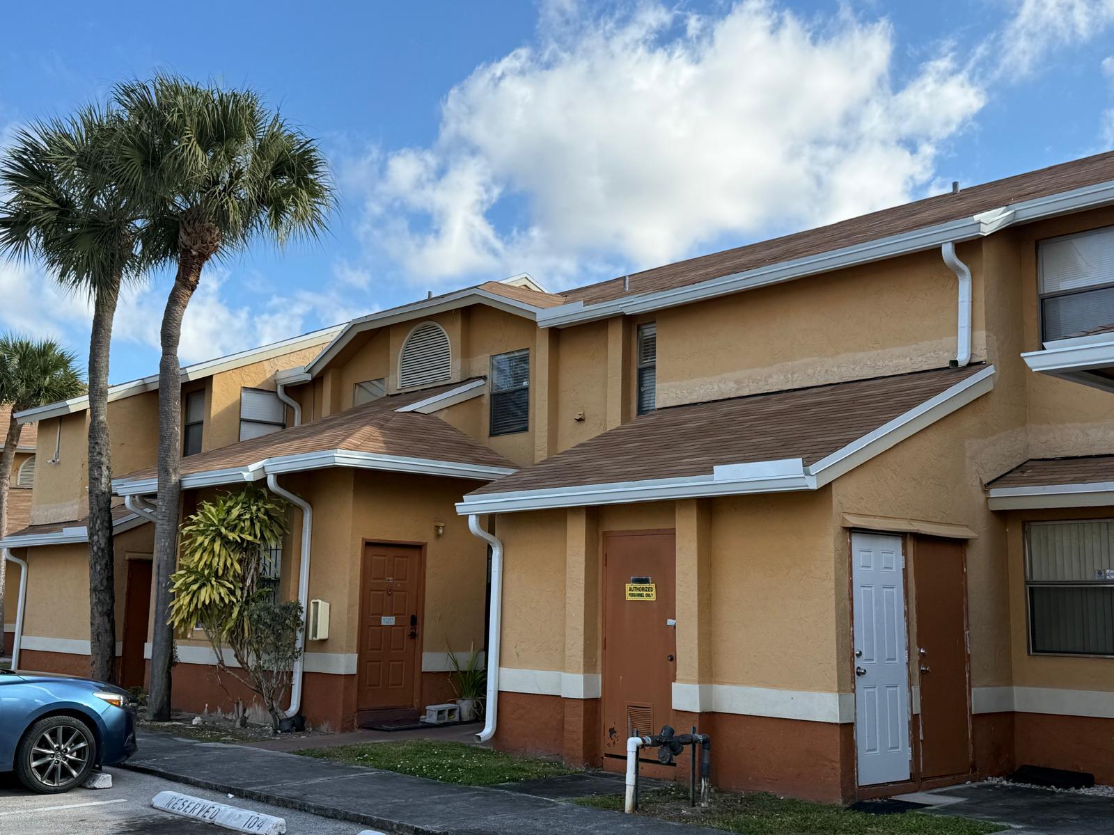 COZY 2/2 IN QUIET NEIGHBORHOOD. GREAT STAER HOME OR INVESTMENT PROPERTY. SELLR READY TO NEGOTIATE. ALSO FOR RENT MLS B26031195  FOR SALE WITH RX-11164034 , SELLER WILLING TO NEGOTIATE PRICE IF PURCHASE TOGETHER.