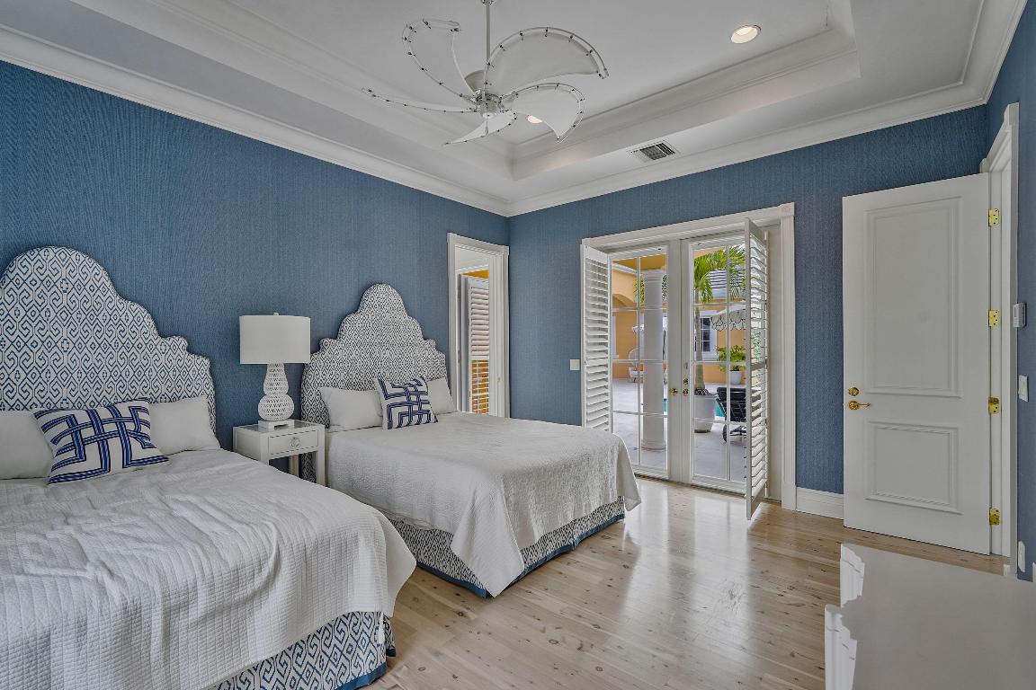 MIZNER EST OF PALM BEACH POLO AND COUNTRY CLUB W - Residential