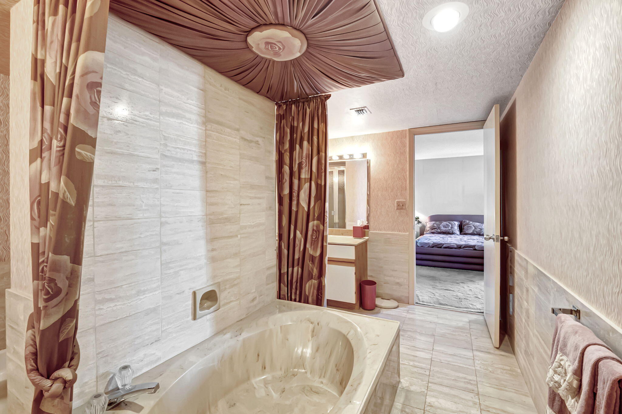 CLARENDON CONDO - Residential Lease