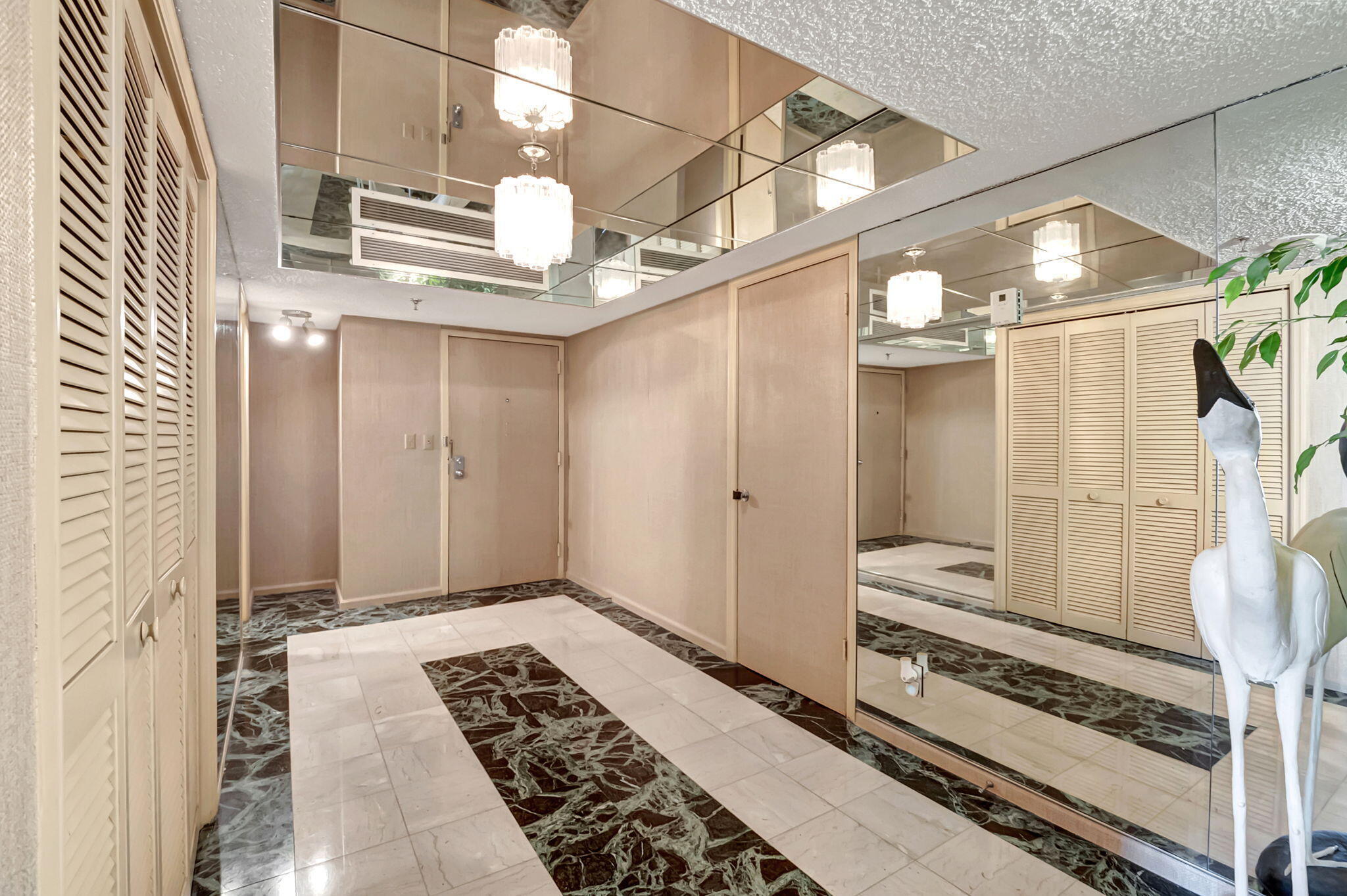 CLARENDON CONDO - Residential Lease