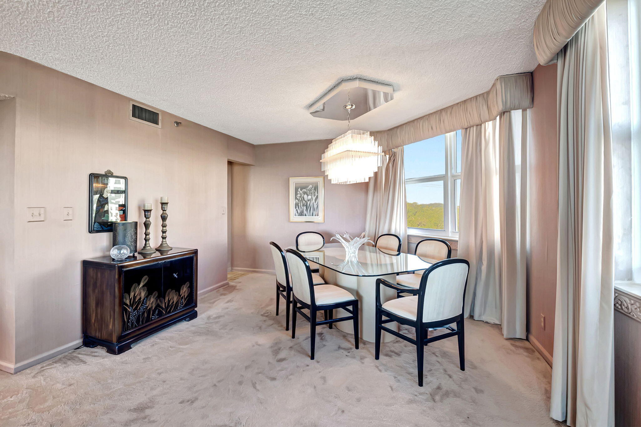 CLARENDON CONDO - Residential Lease