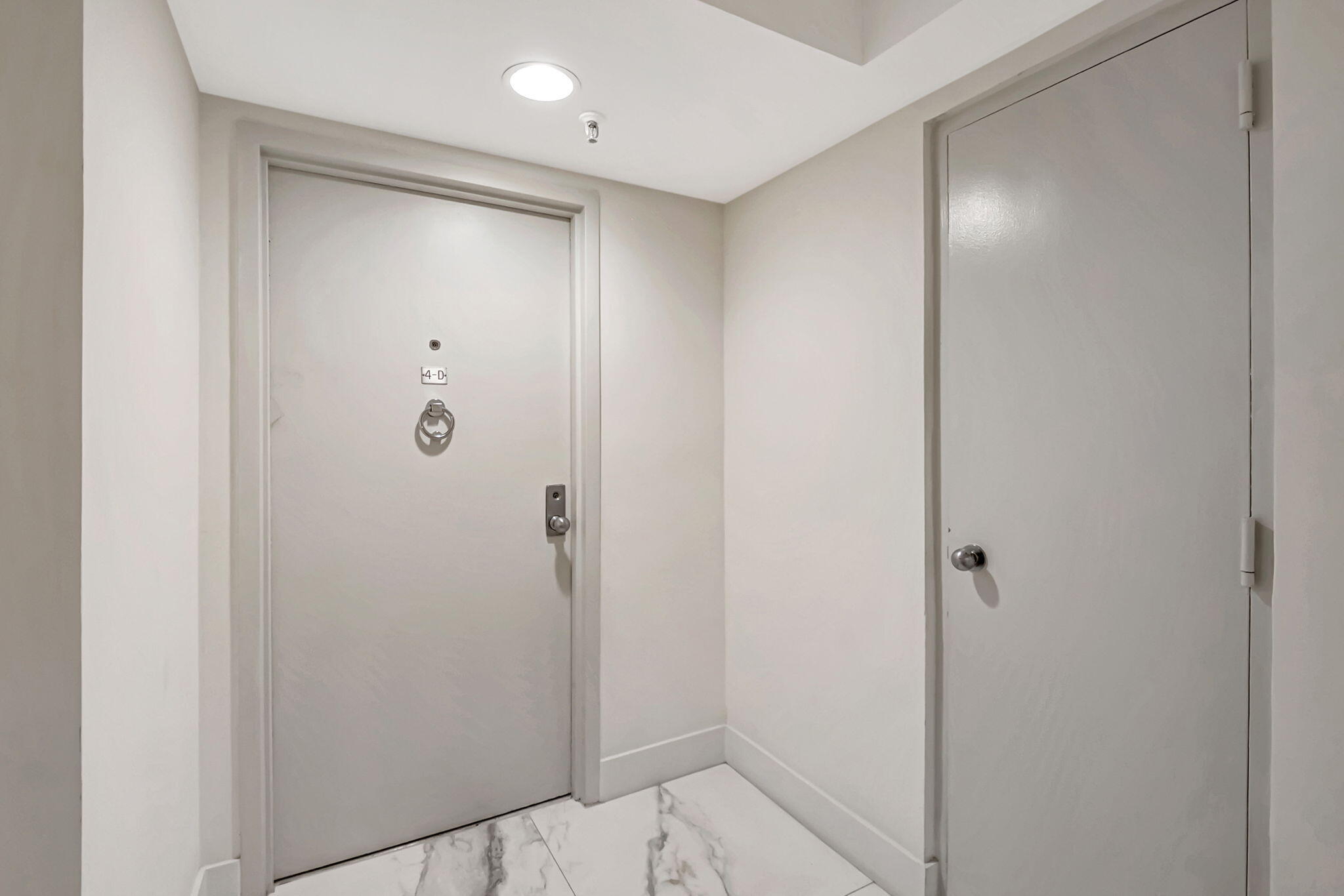 CLARENDON CONDO - Residential Lease