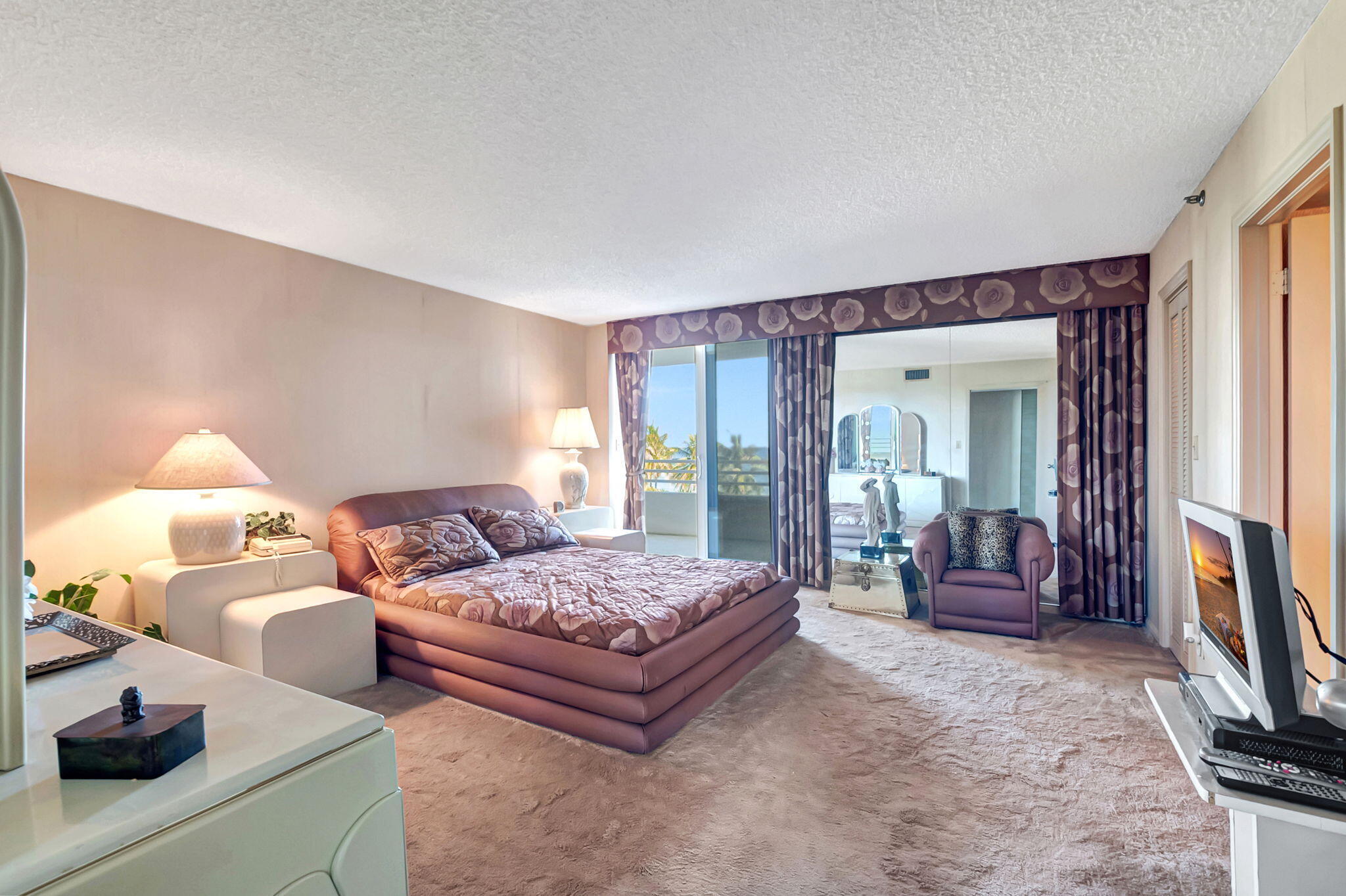 CLARENDON CONDO - Residential Lease