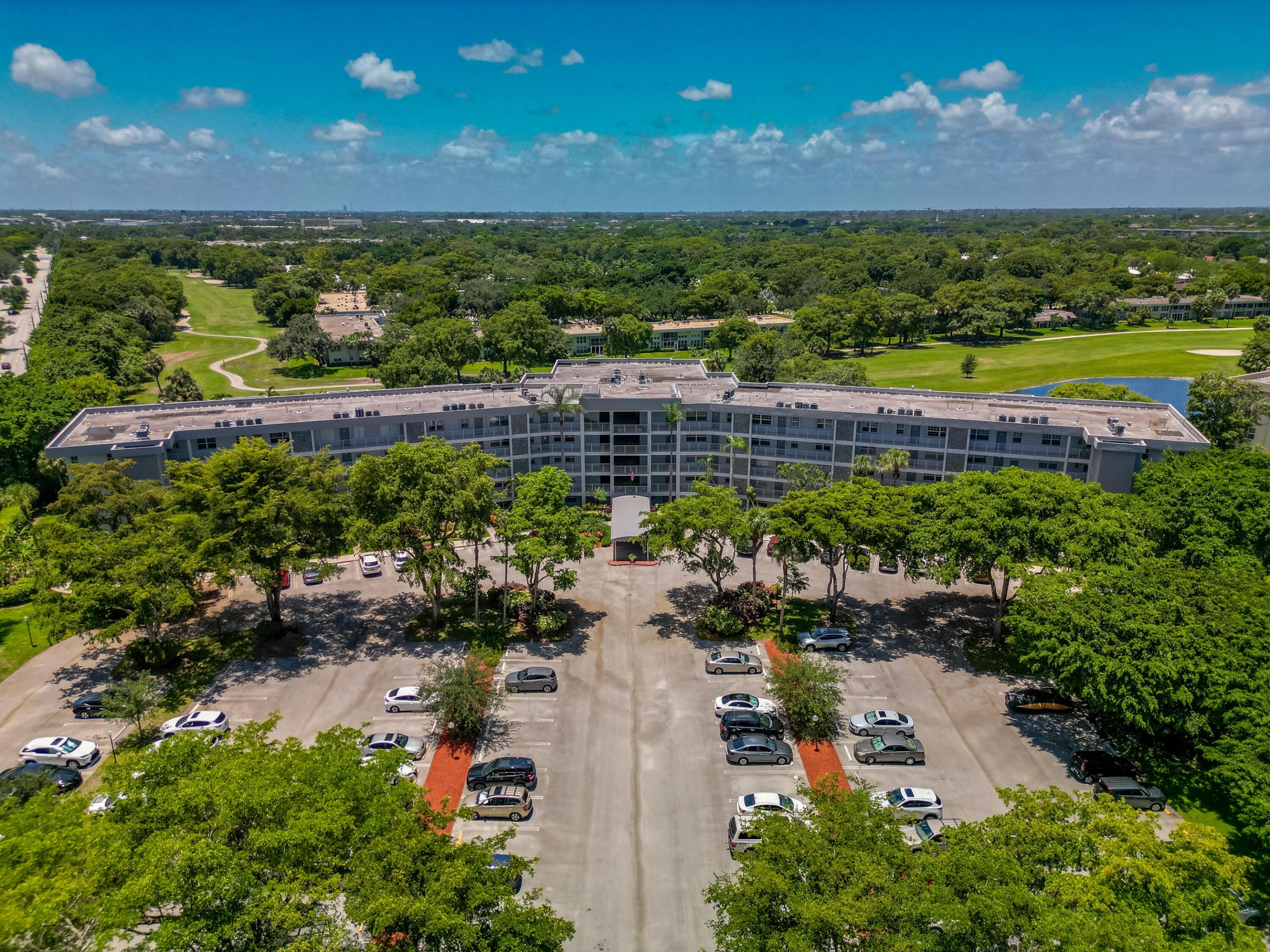 NO 103 PALM-AIRE COUNTRY CLUB - Residential