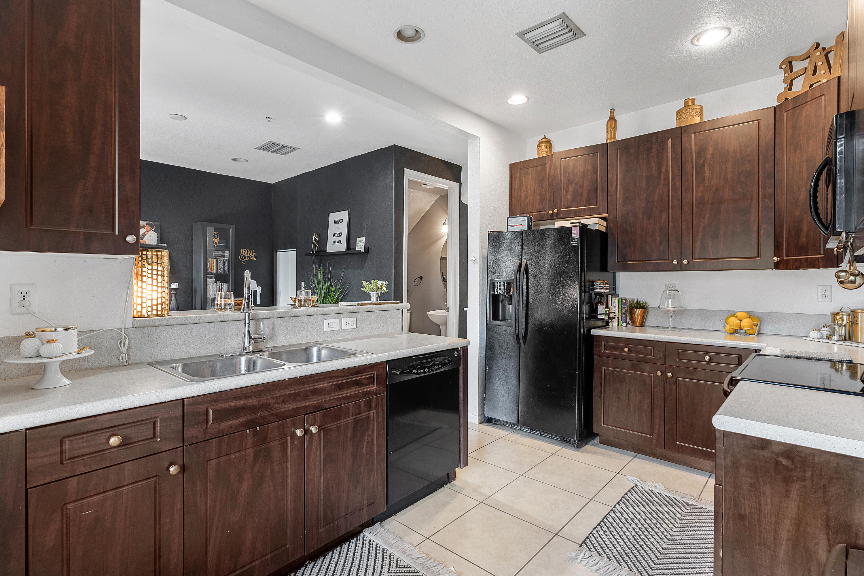 TUSCAN VILLAS CONDO - Residential