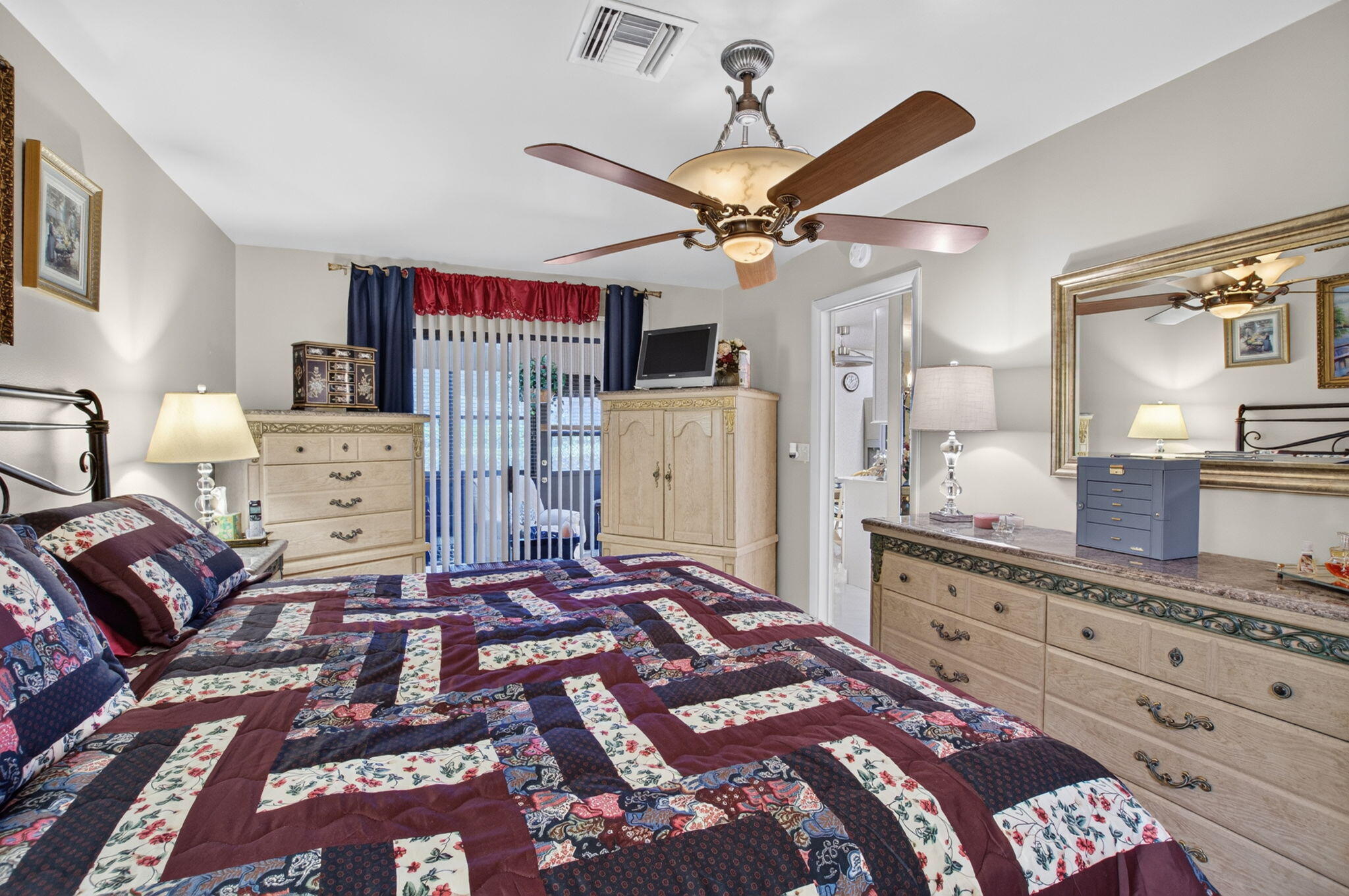 CHANTECLAIR VILLAS C - Residential
