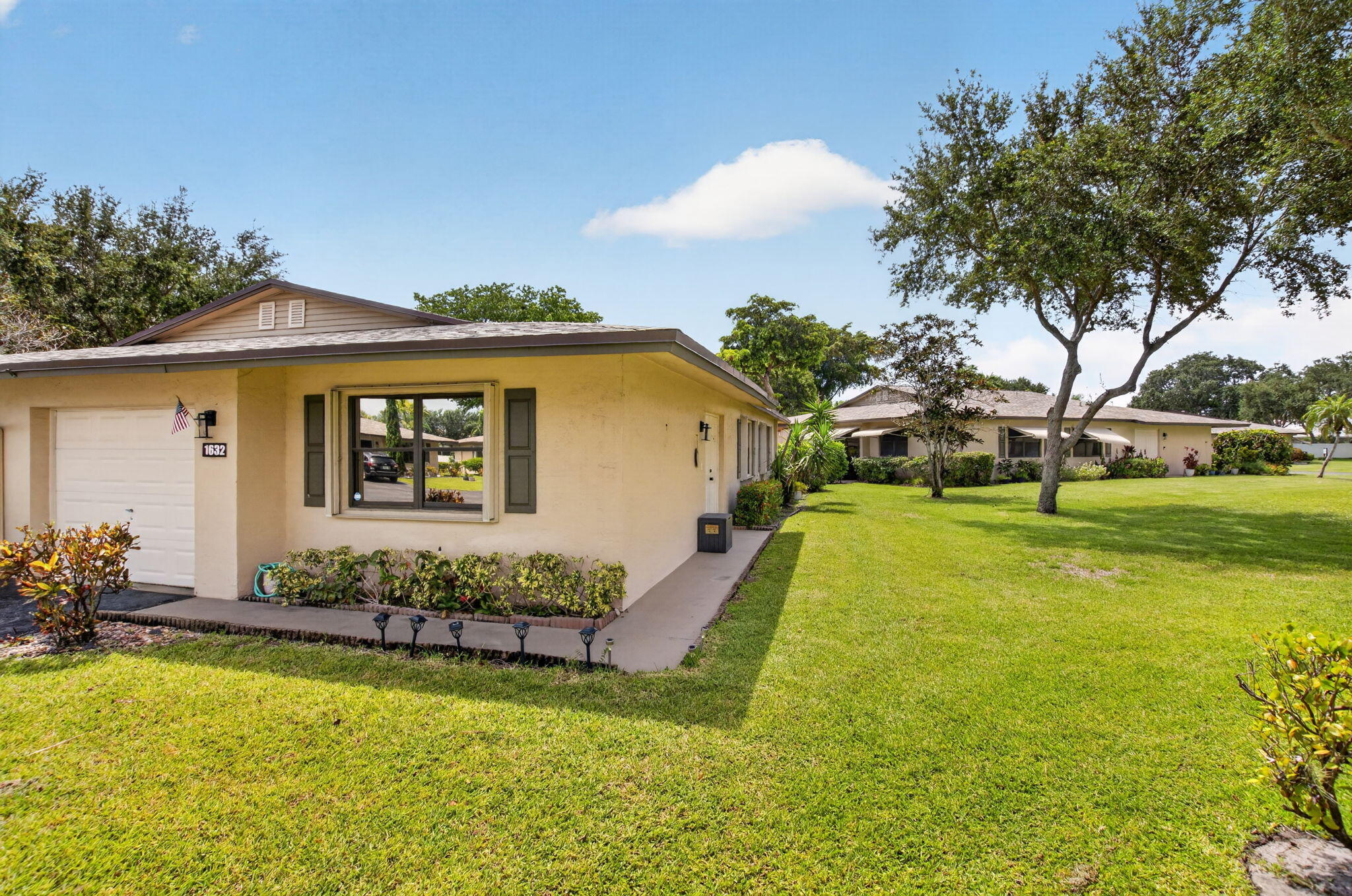 CHANTECLAIR VILLAS C - Residential