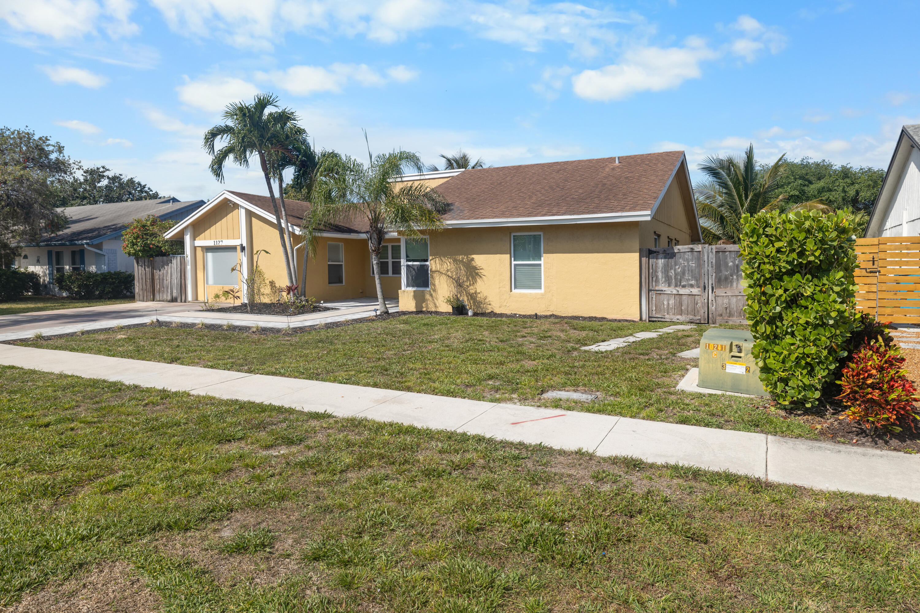 SKY LAKE 3 - Residential