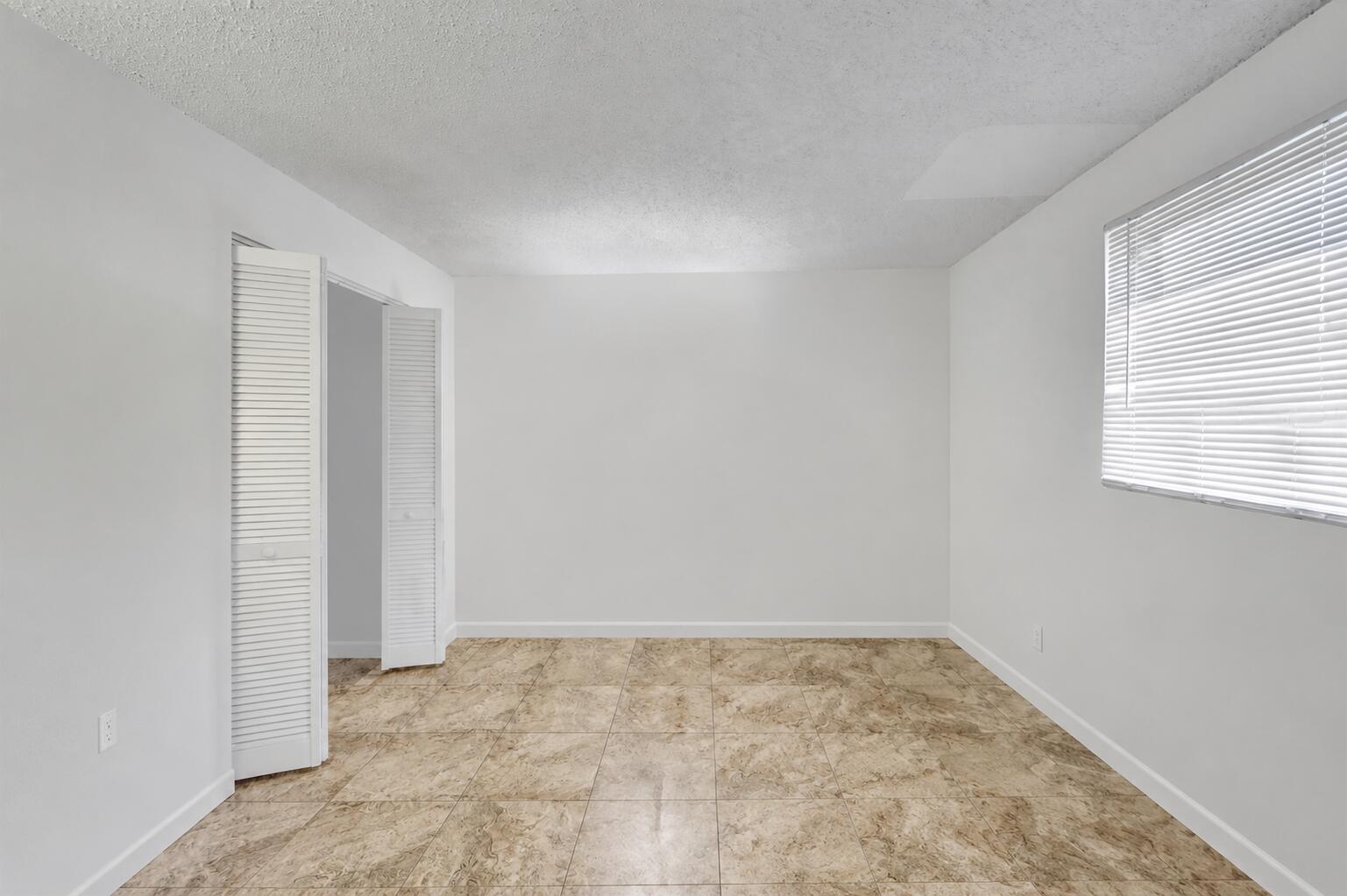 COURTYARDS AT CIMARRON CONDO - Residential