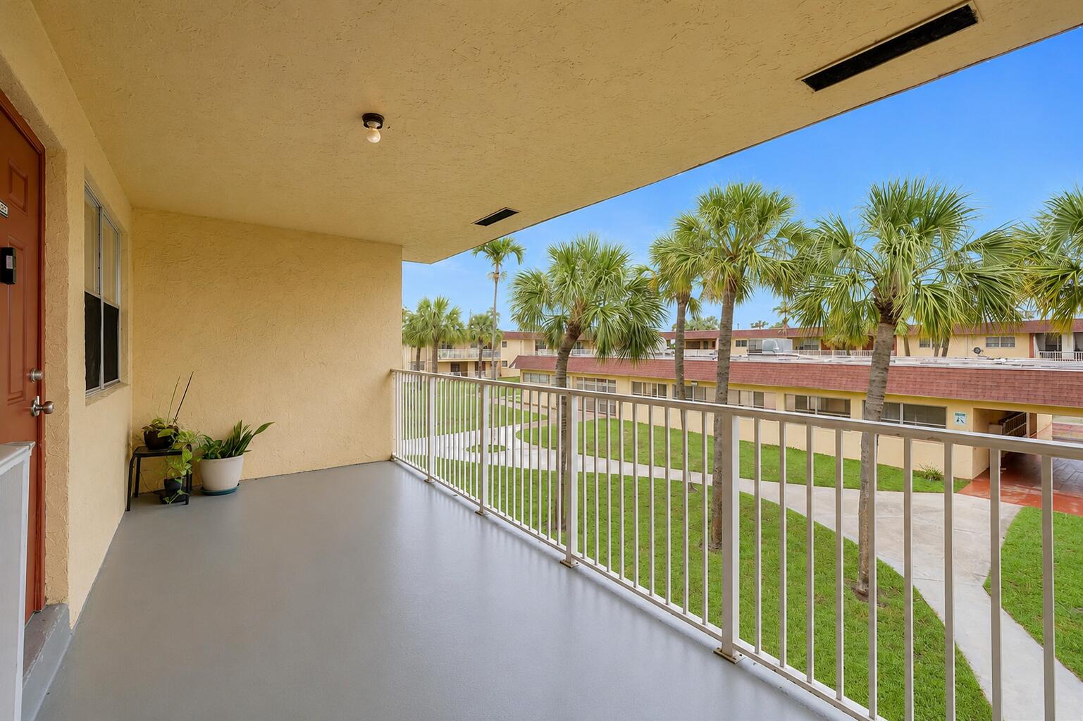 COURTYARDS AT CIMARRON CONDO - Residential