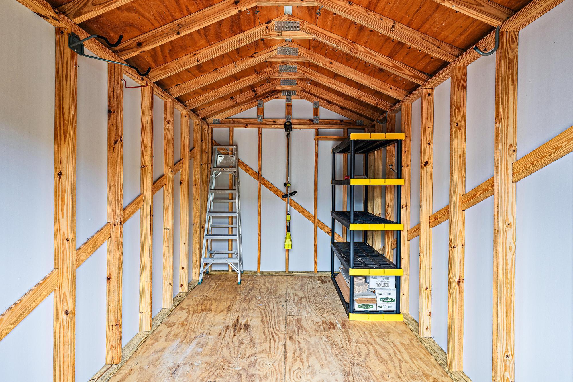 PLEASANT RIDGE - Residential Lease